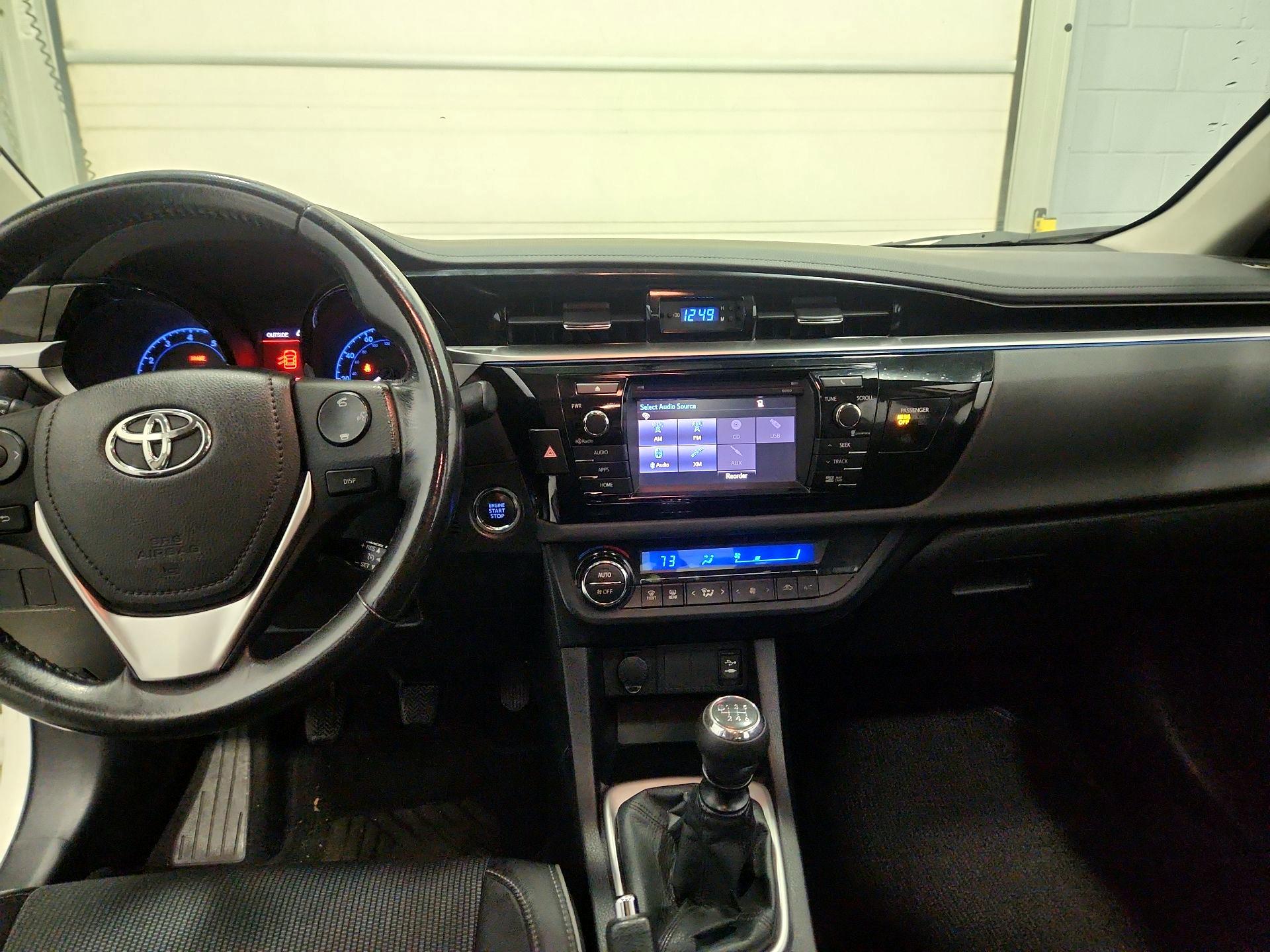 Thumbnail: 2014 Toyota Corolla - 9