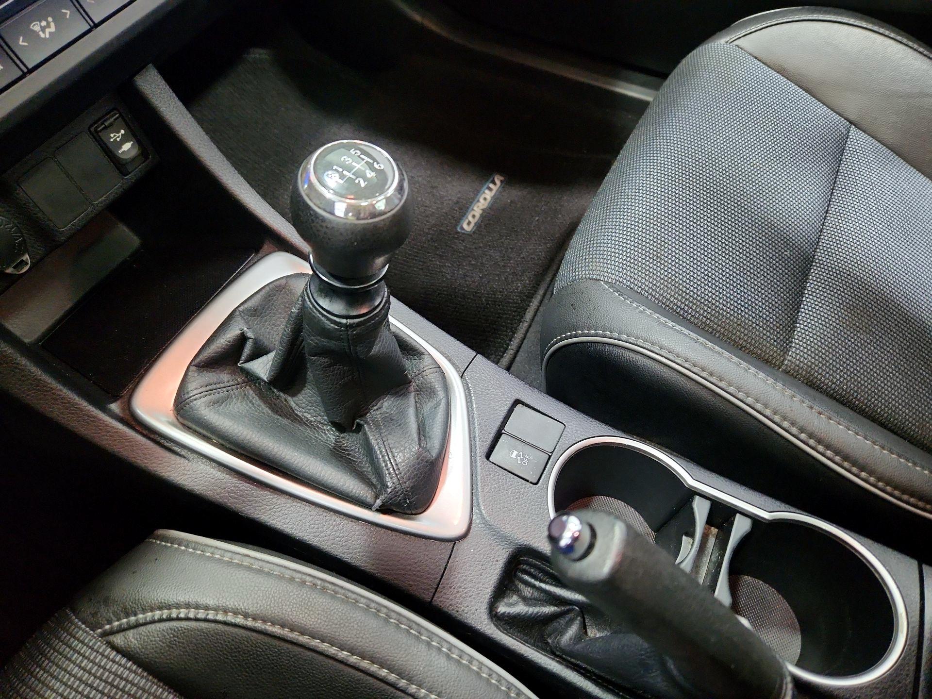 Thumbnail: 2014 Toyota Corolla - 17