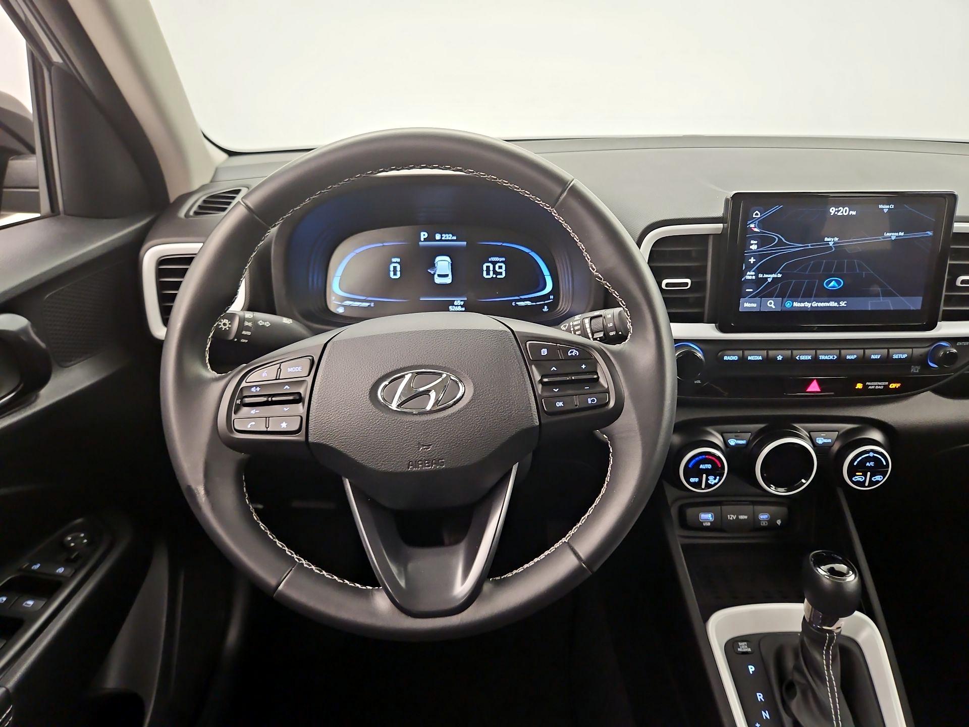 Thumbnail: 2024 Hyundai Venue - 10