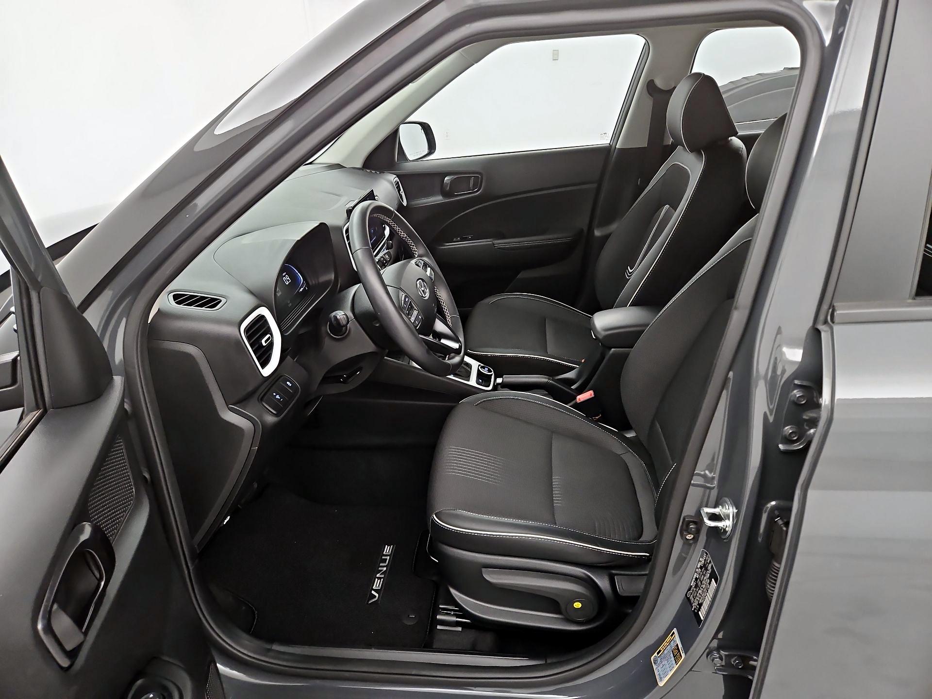 Thumbnail: 2024 Hyundai Venue - 11