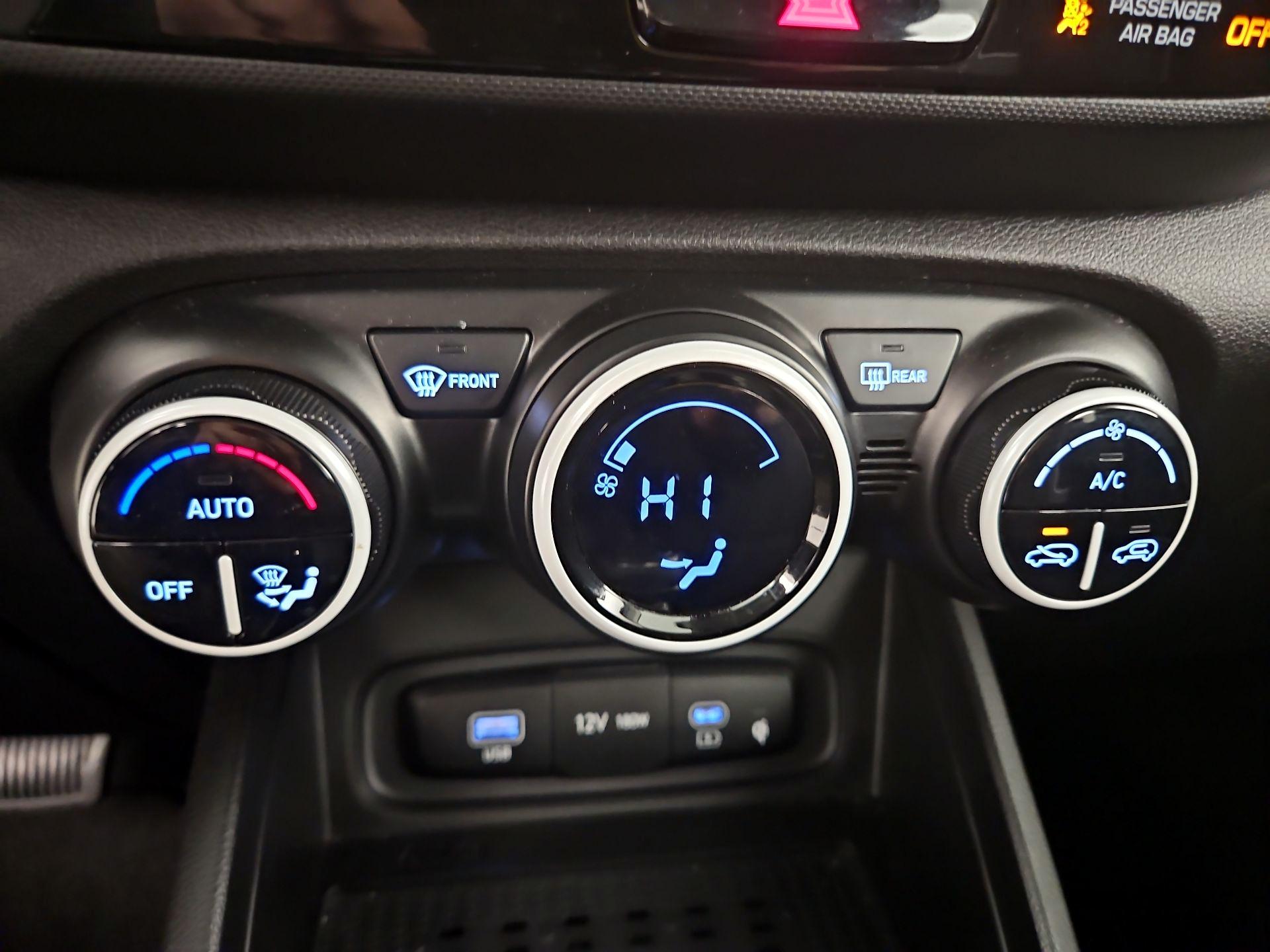 Thumbnail: 2024 Hyundai Venue - 17