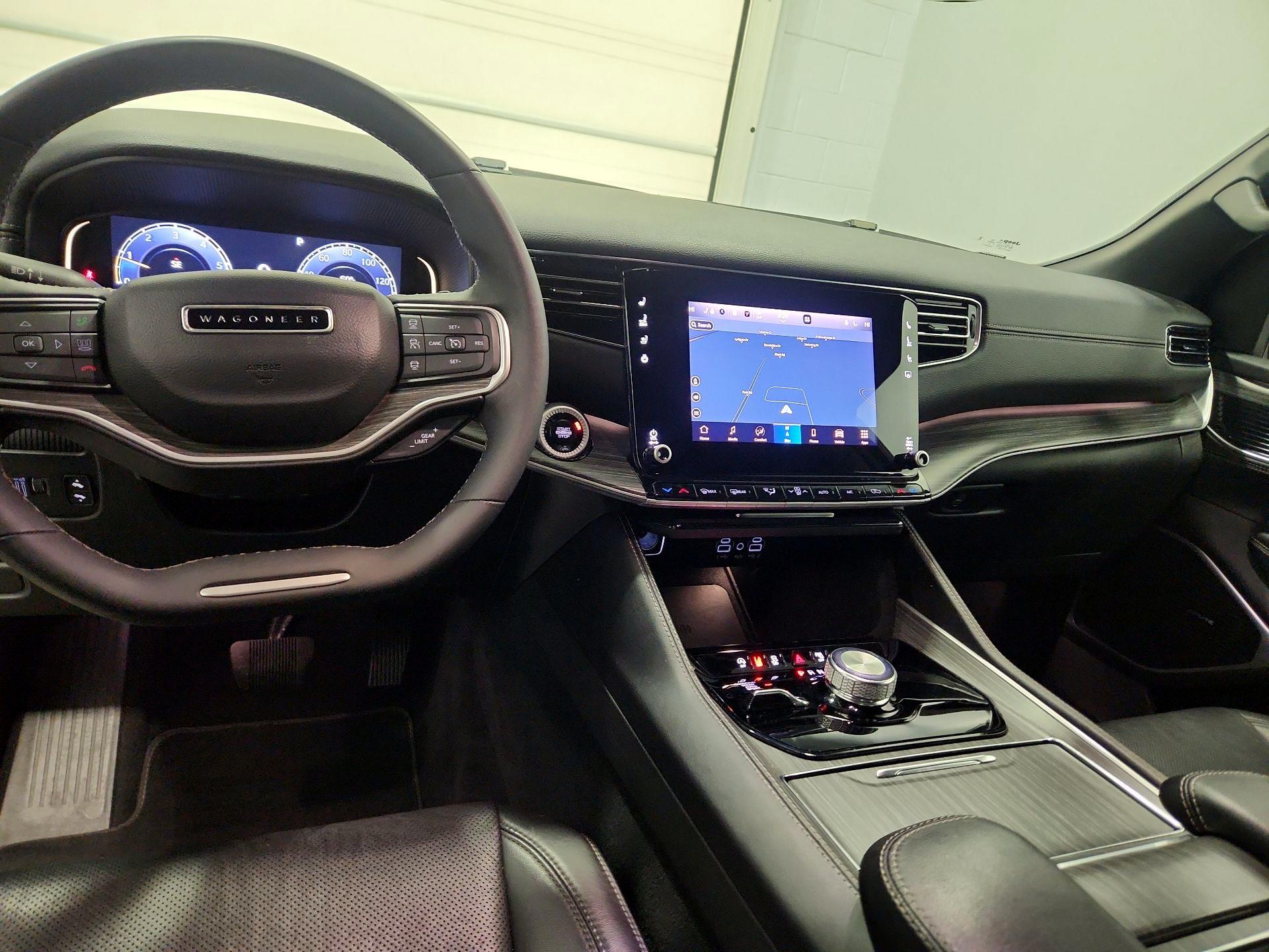 Thumbnail: 2024 Jeep Wagoneer - 9