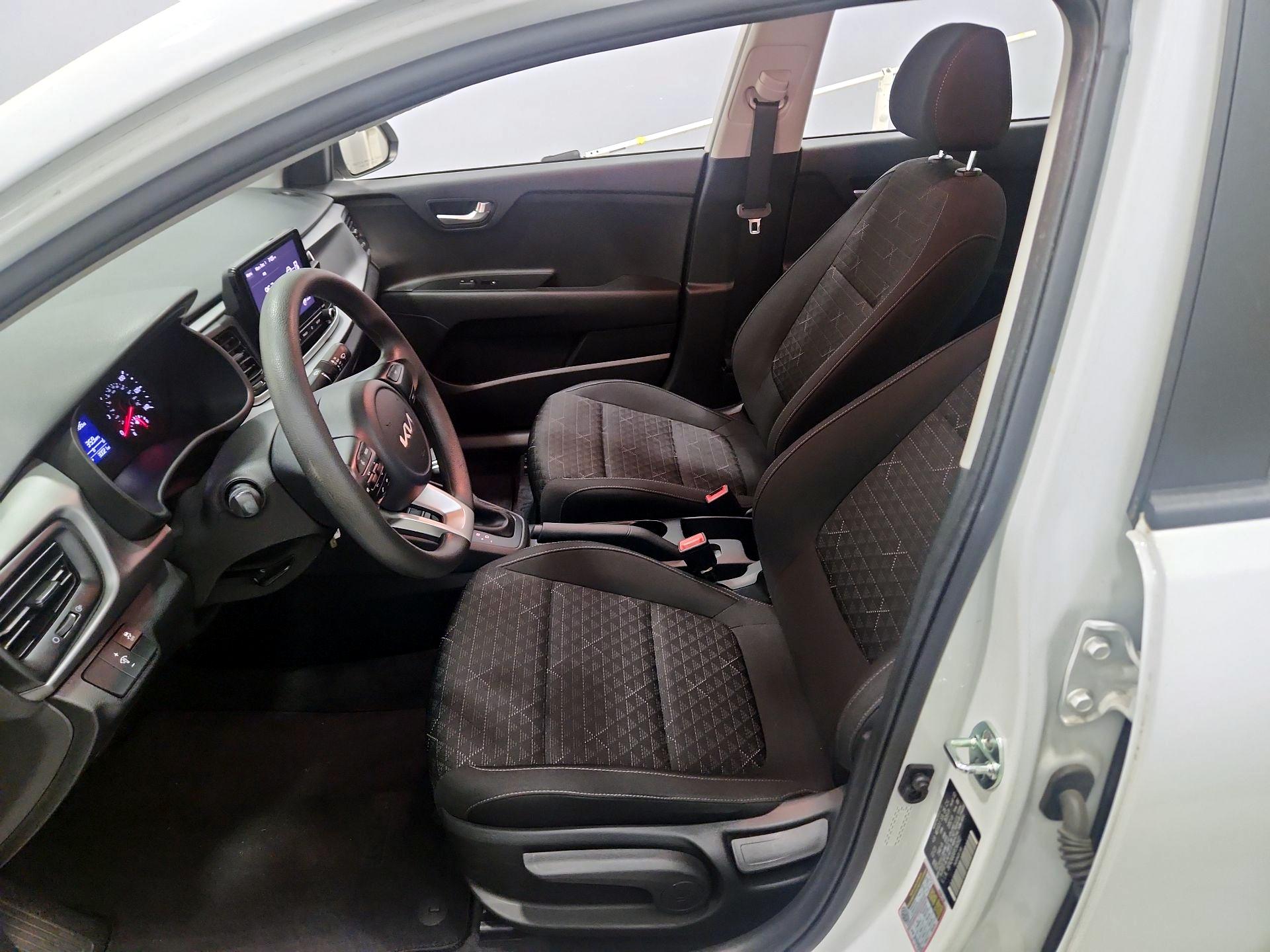 Thumbnail: 2023 Kia Rio - 11