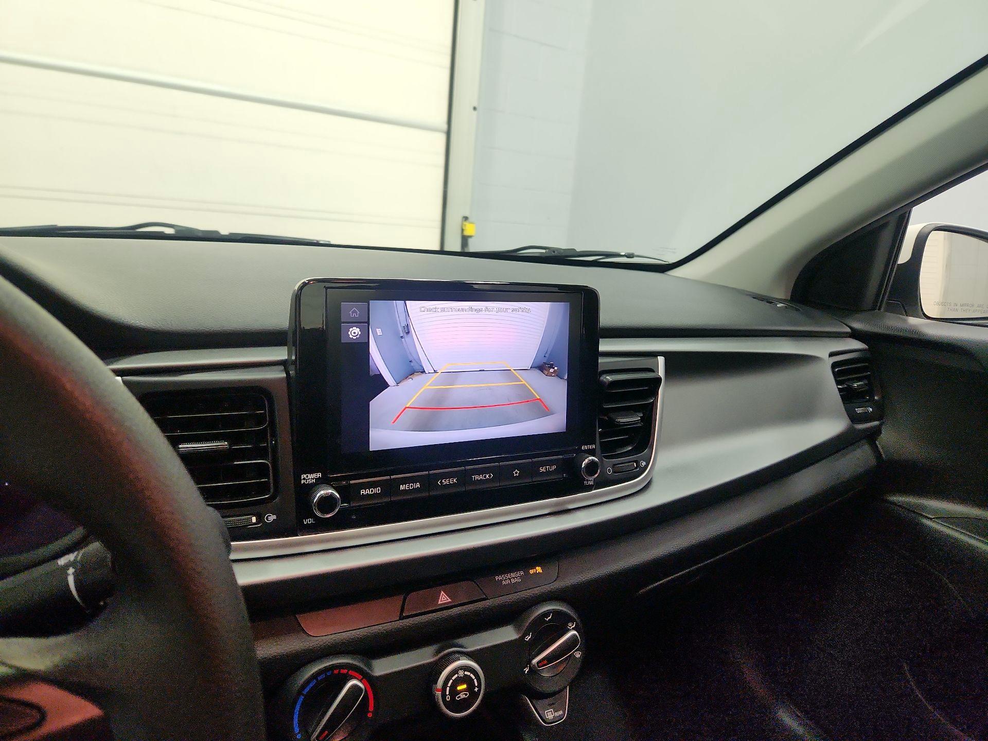 Thumbnail: 2023 Kia Rio - 14