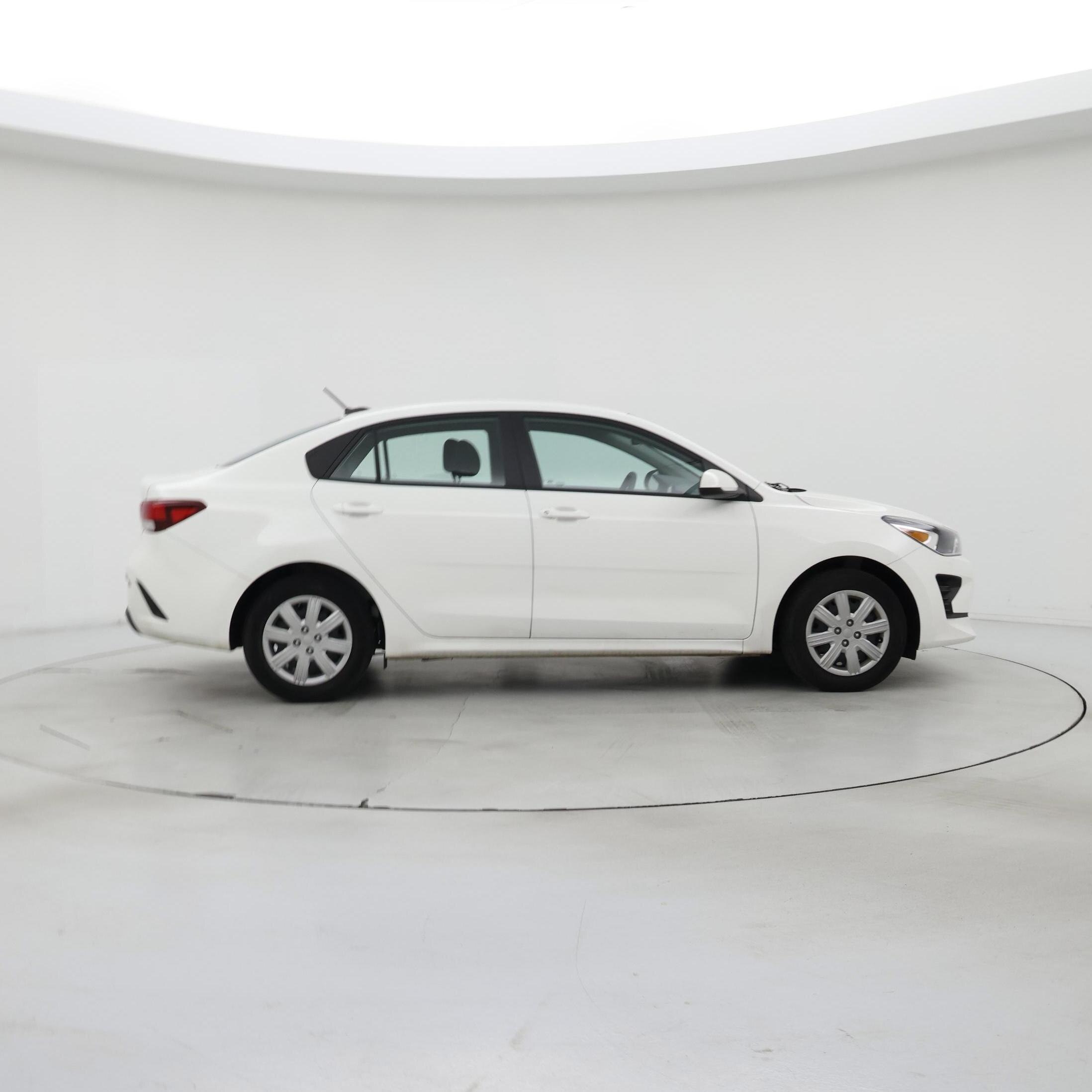 Thumbnail: 2023 Kia Rio - 7