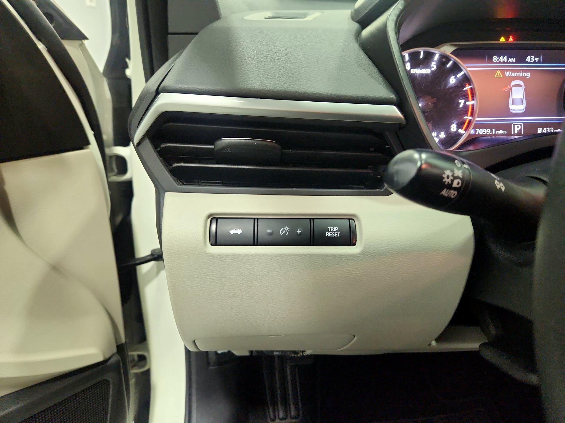 Thumbnail: 2020 Nissan Altima - 13