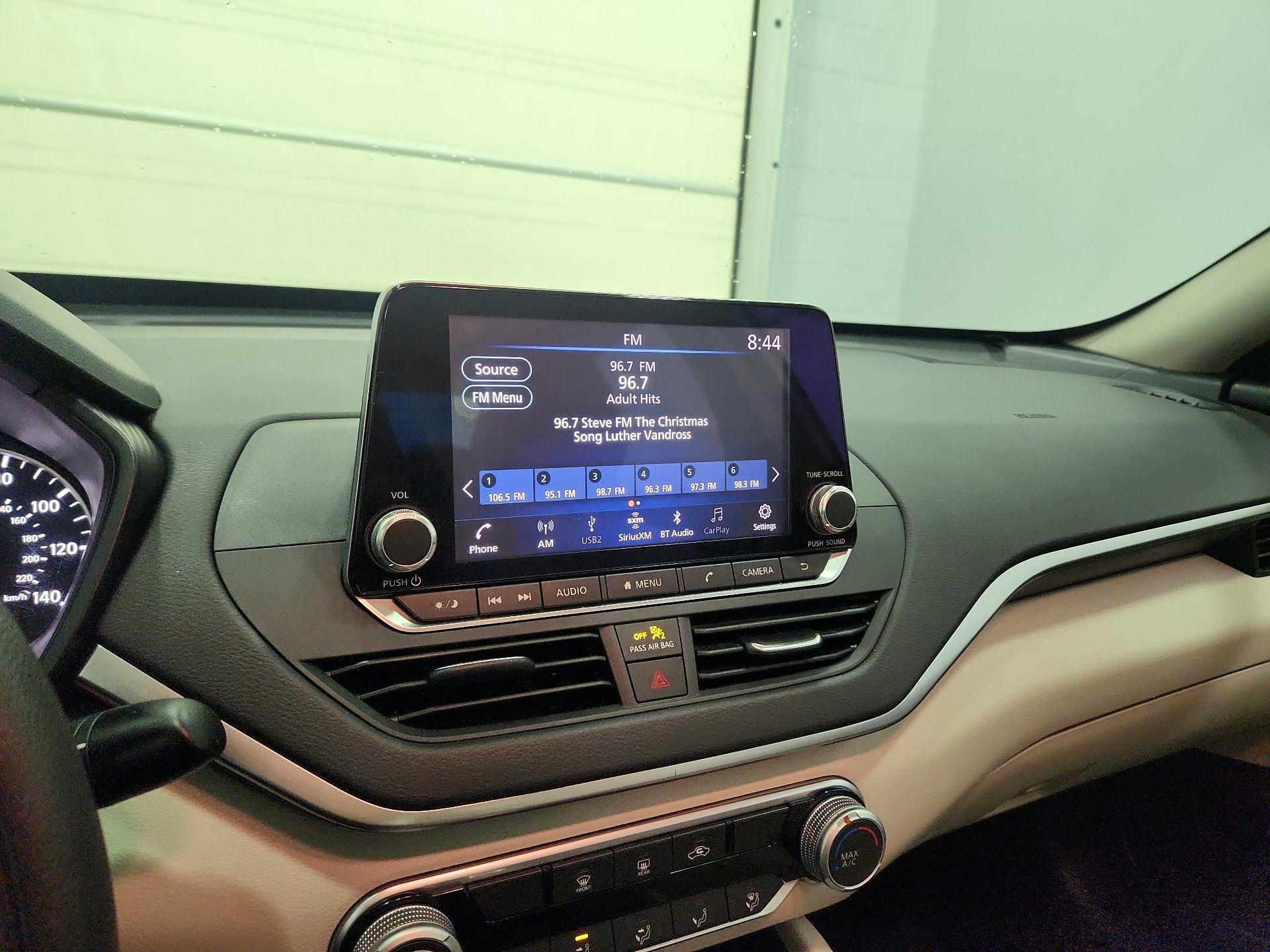 Thumbnail: 2020 Nissan Altima - 15