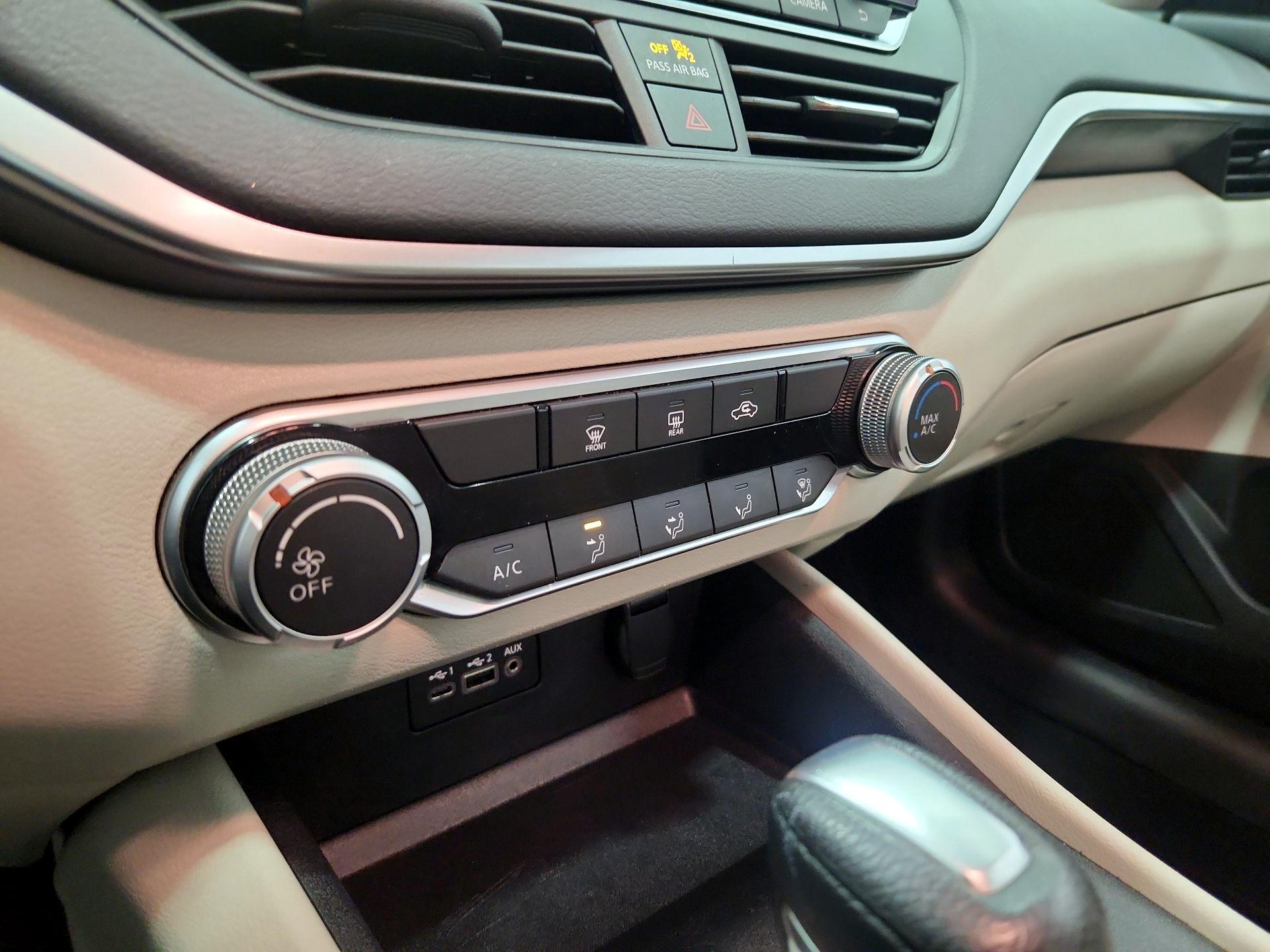 Thumbnail: 2020 Nissan Altima - 16