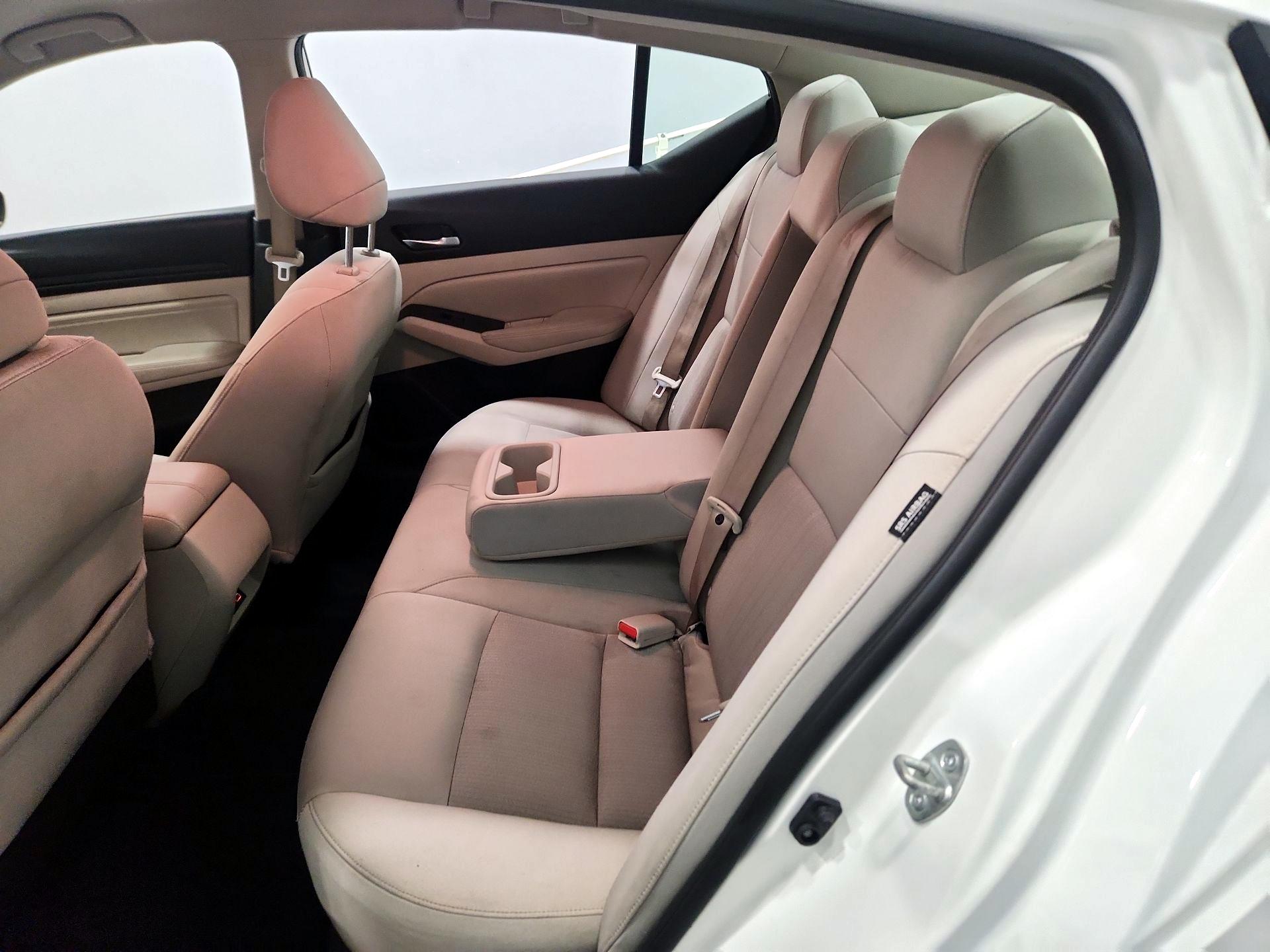 Thumbnail: 2020 Nissan Altima - 19