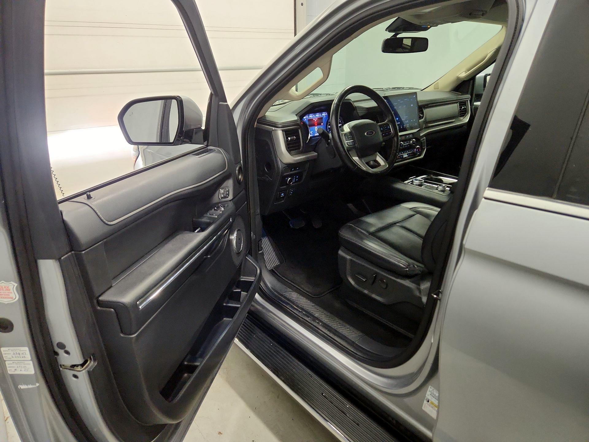 Thumbnail: 2023 Ford Expedition - 11