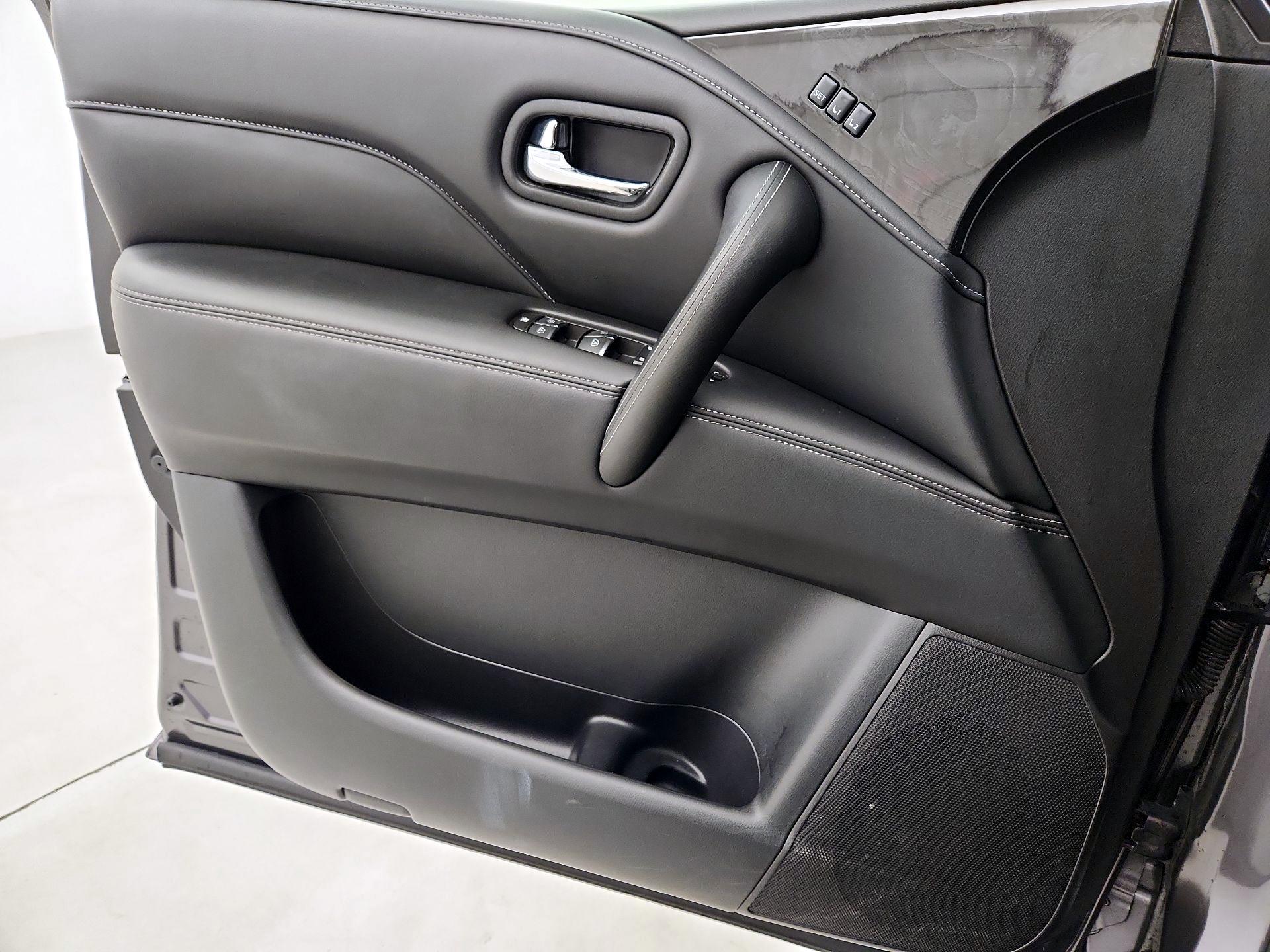 Thumbnail: 2024 INFINITI QX80 - 12