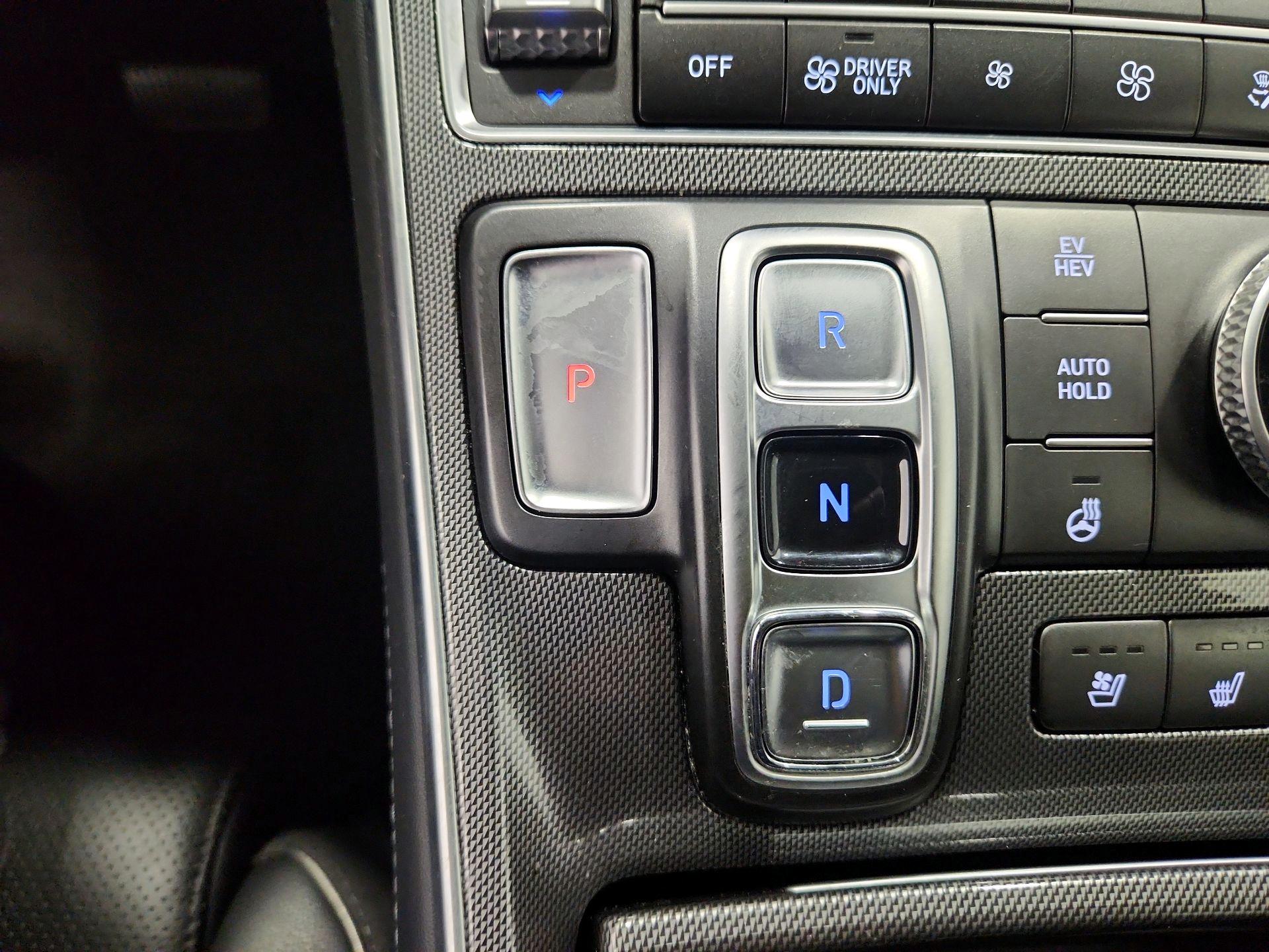 Thumbnail: 2022 Hyundai Santa Fe - 16