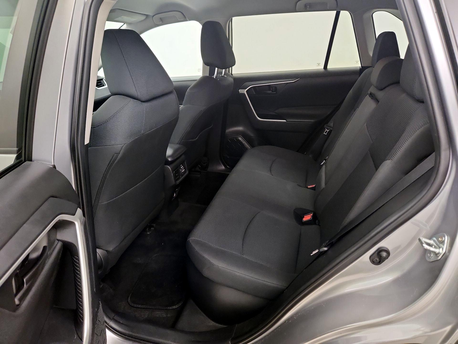 Thumbnail: 2021 Toyota RAV4 - 19