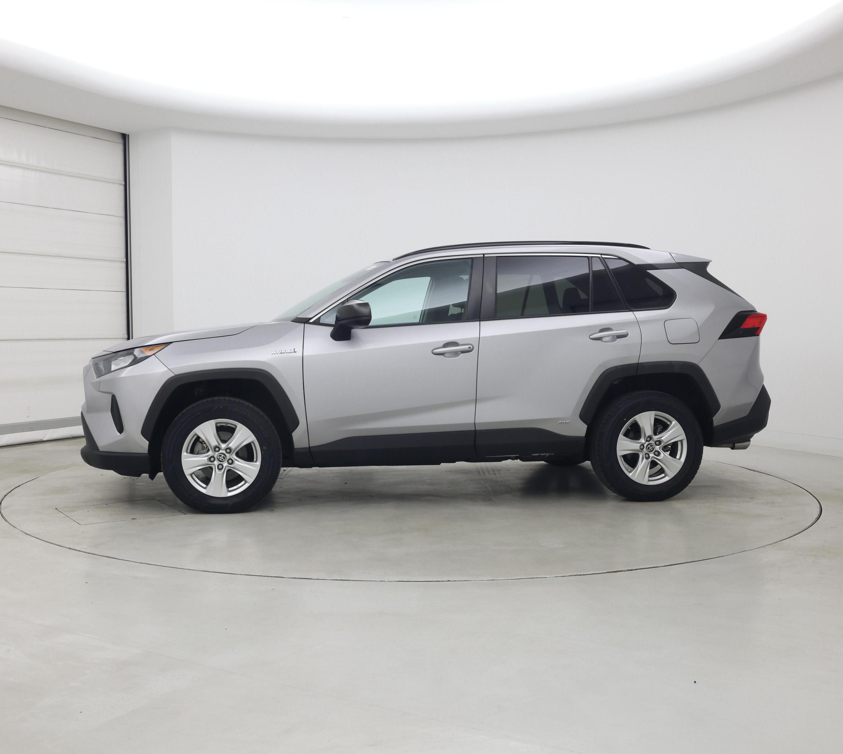 Thumbnail: 2021 Toyota RAV4 - 3