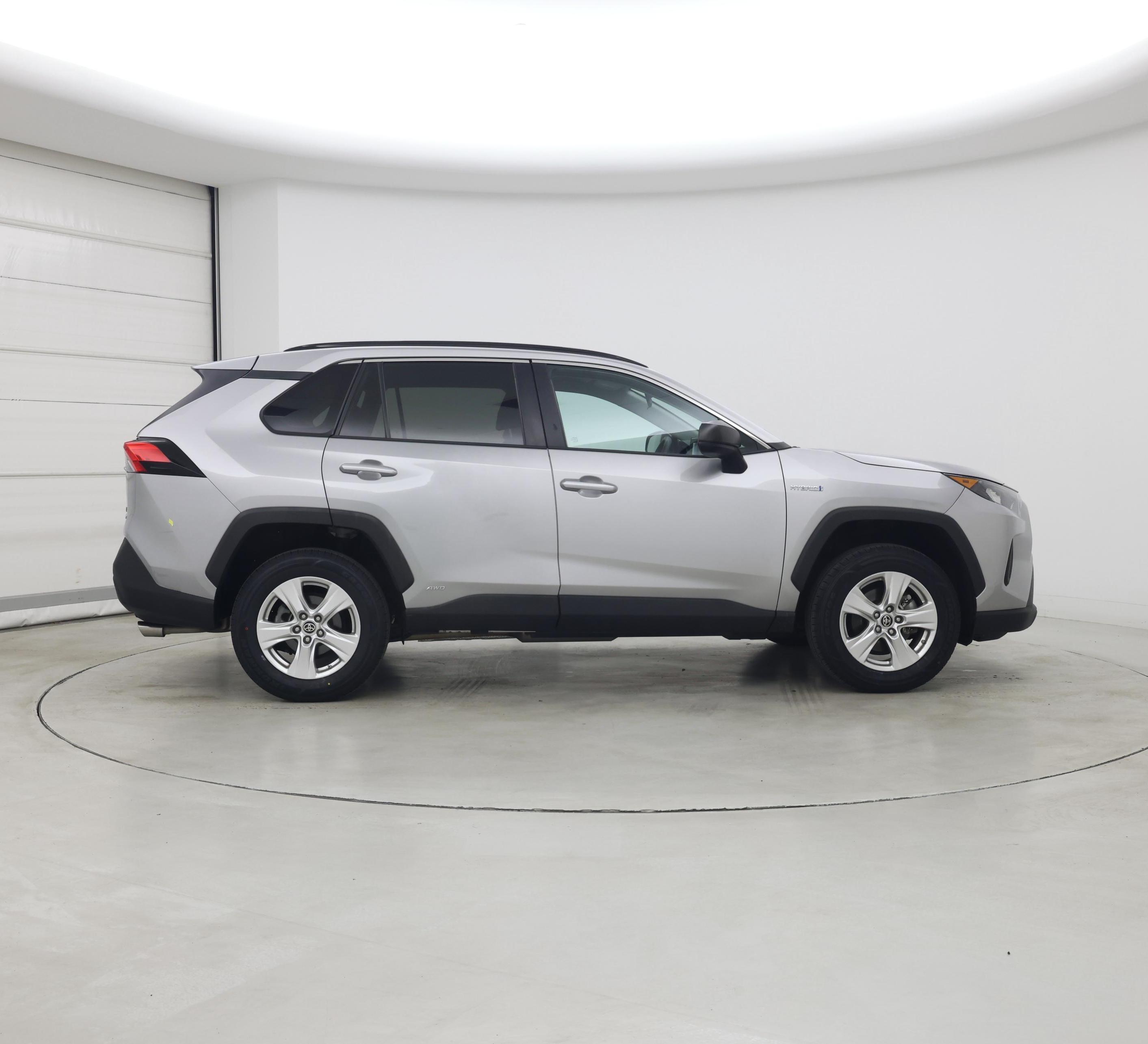 Thumbnail: 2021 Toyota RAV4 - 7