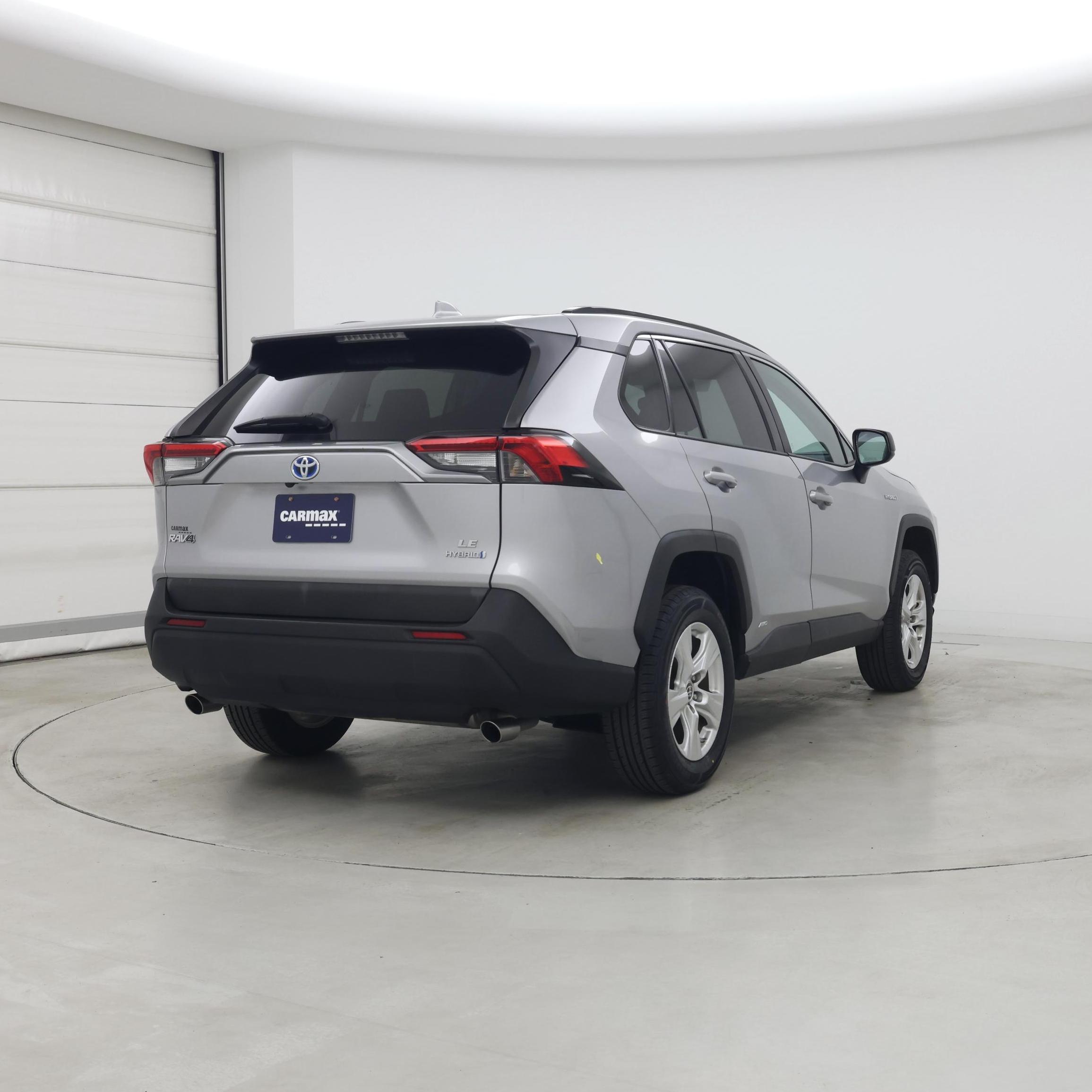 Thumbnail: 2021 Toyota RAV4 - 8