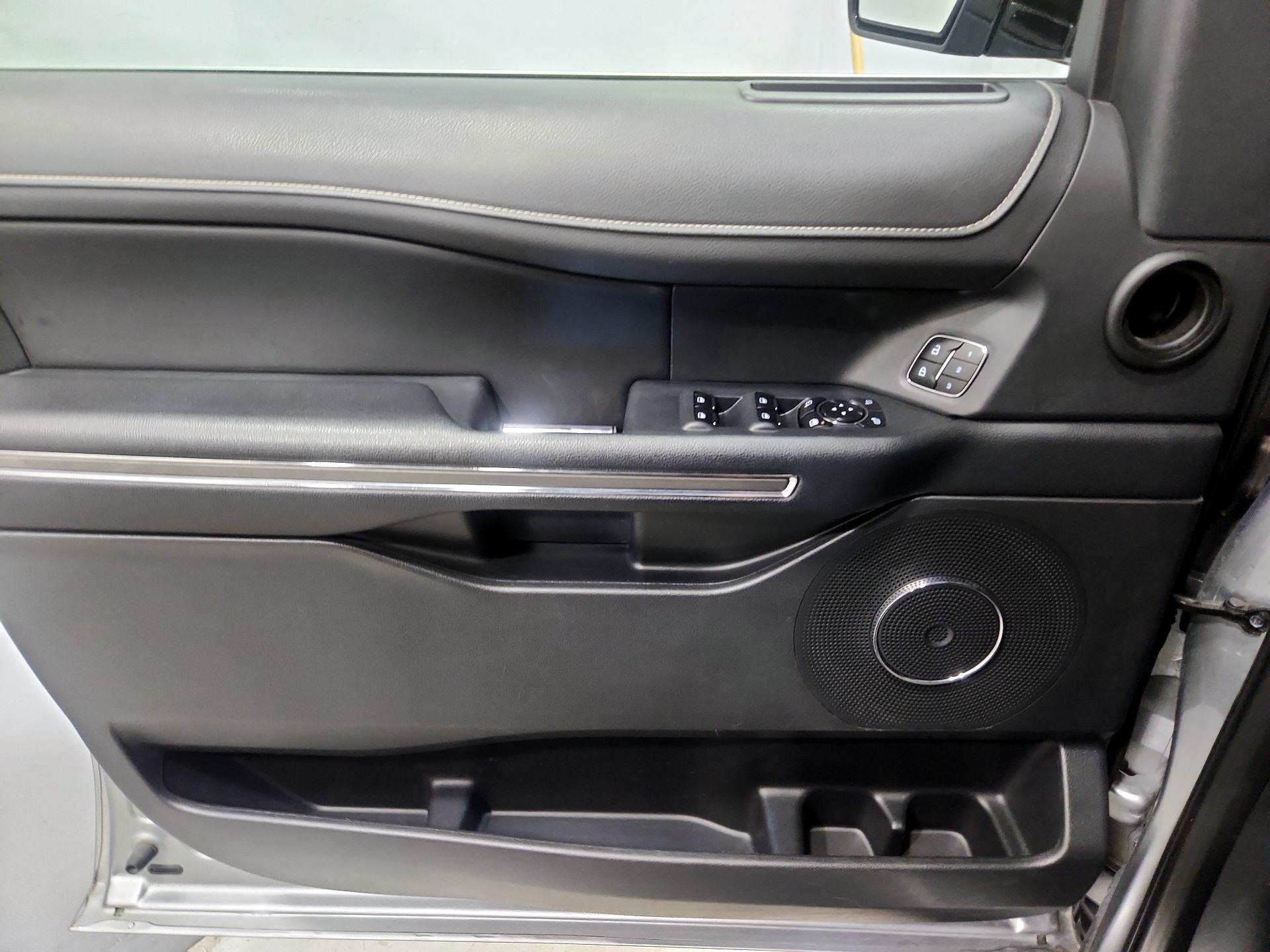 Thumbnail: 2023 Ford Expedition MAX - 12