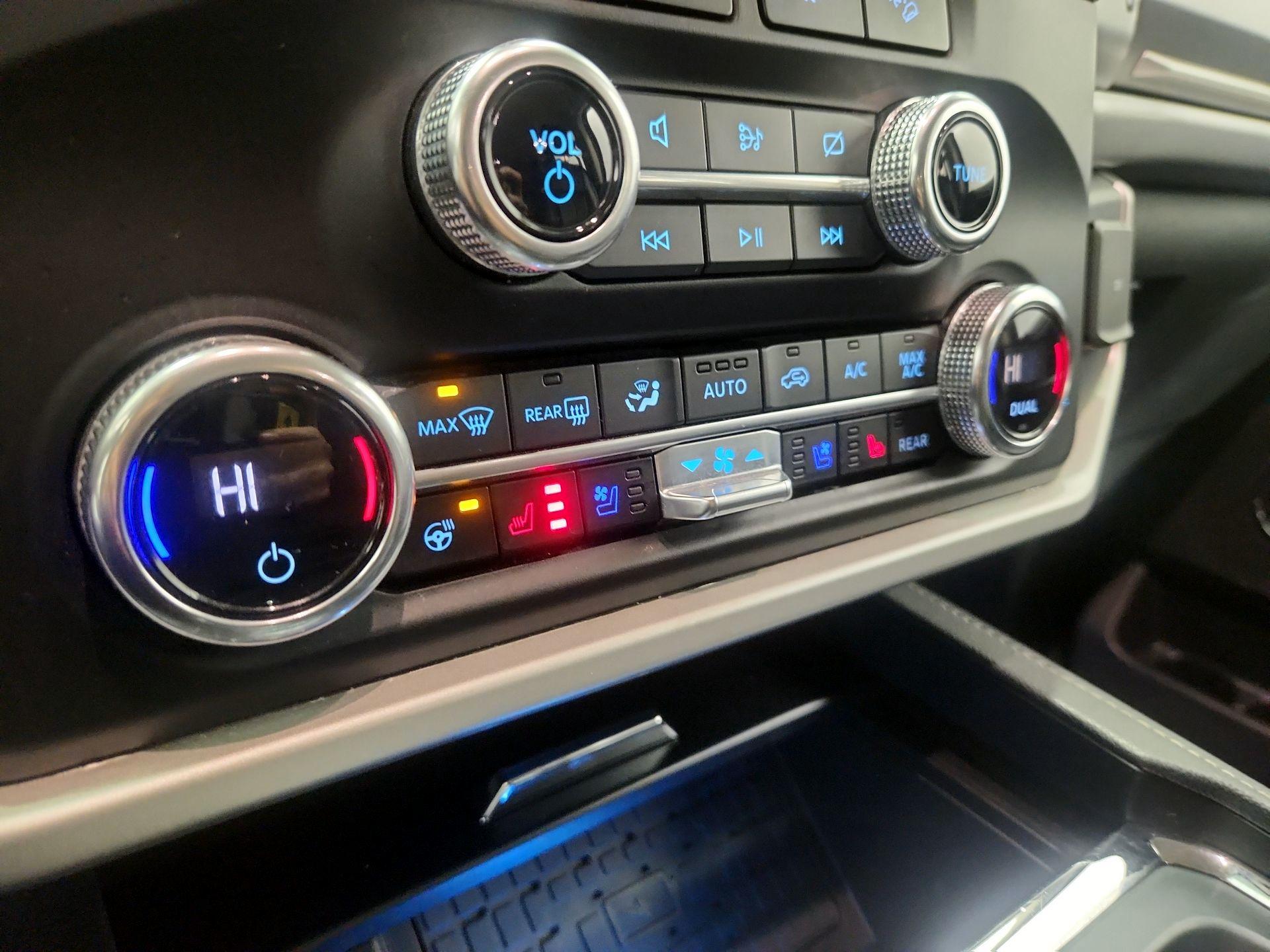 Thumbnail: 2023 Ford Expedition MAX - 17