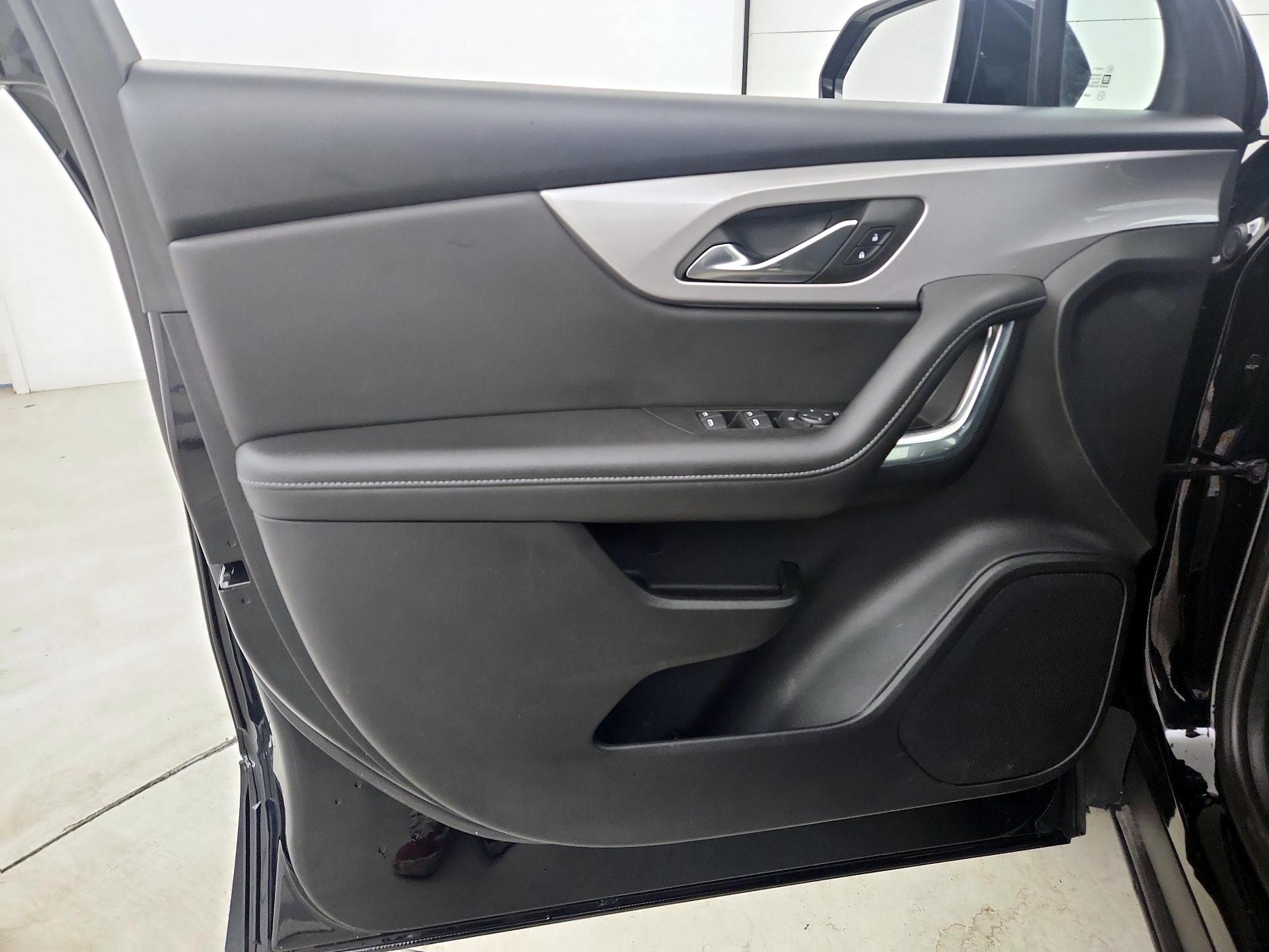 Thumbnail: 2022 Chevrolet Blazer - 12