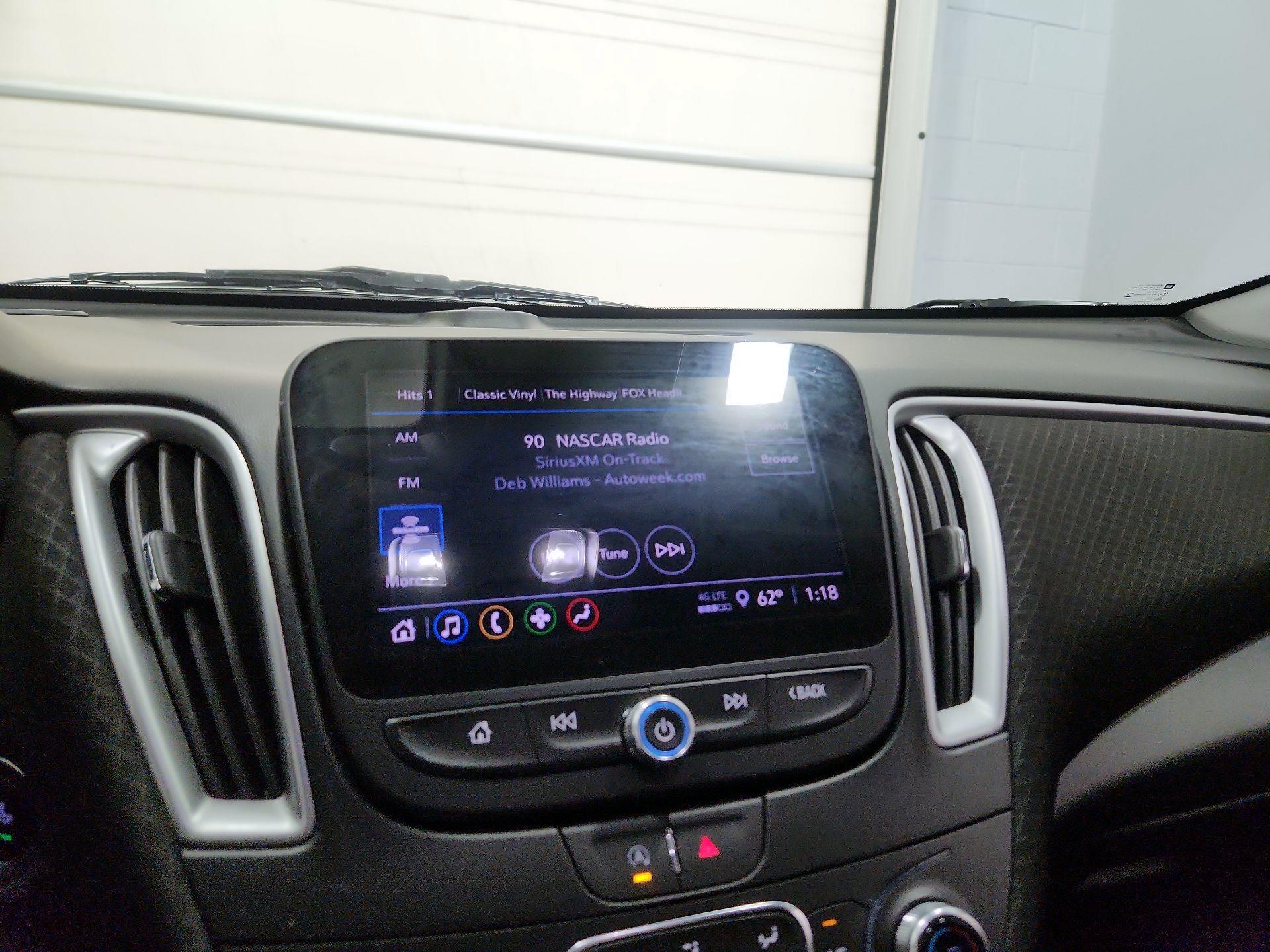 Thumbnail: 2023 Chevrolet Malibu - 15