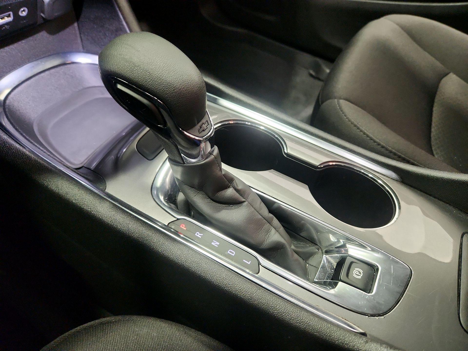 Thumbnail: 2023 Chevrolet Malibu - 17