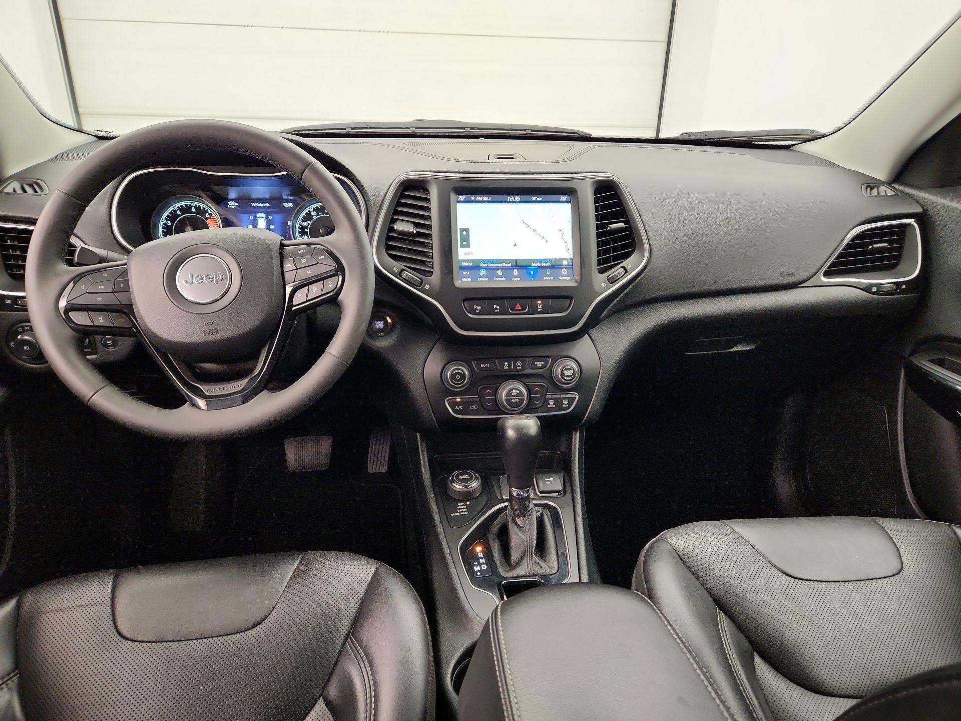 Thumbnail: 2023 Jeep Cherokee - 9