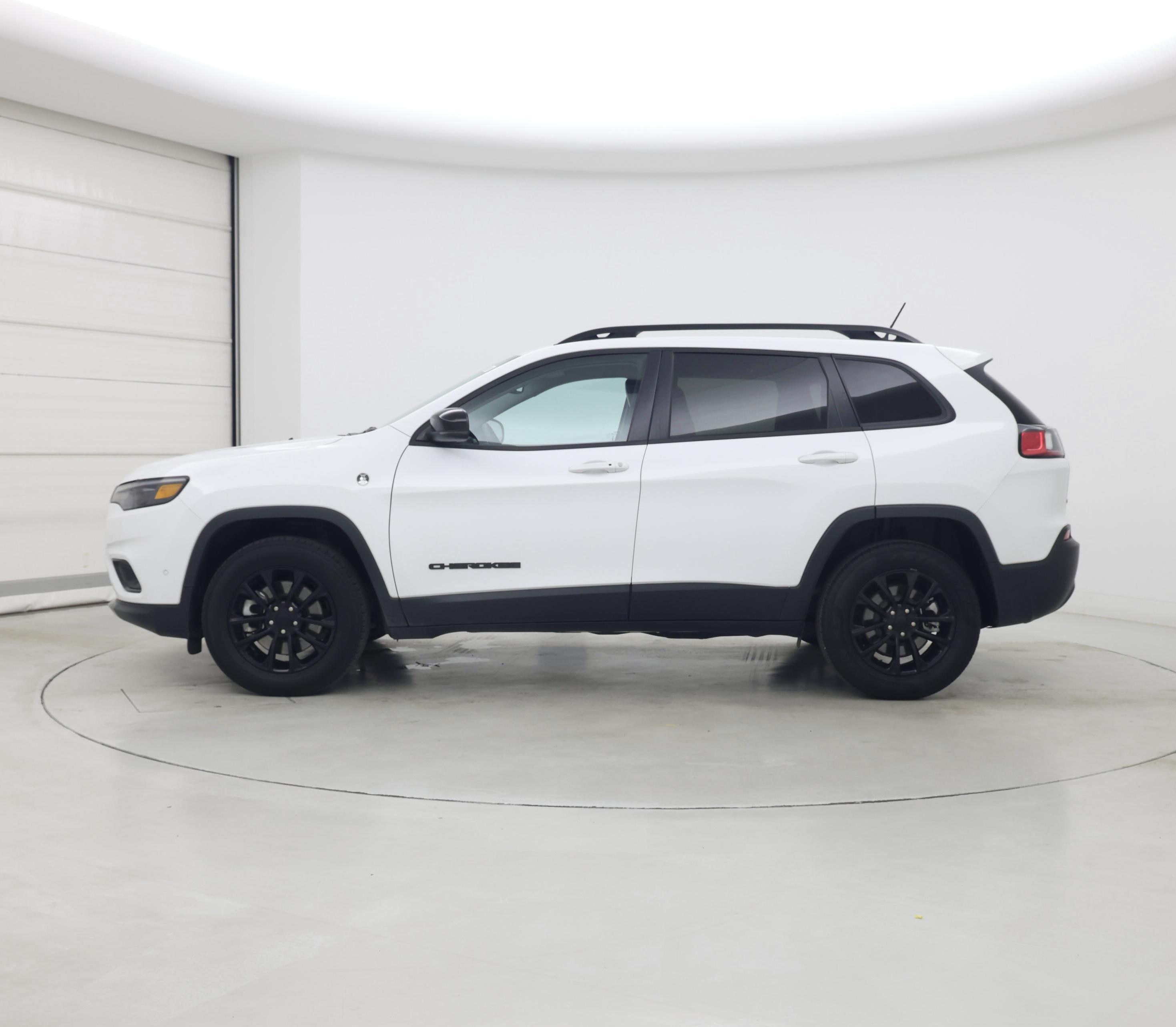 Thumbnail: 2023 Jeep Cherokee - 3