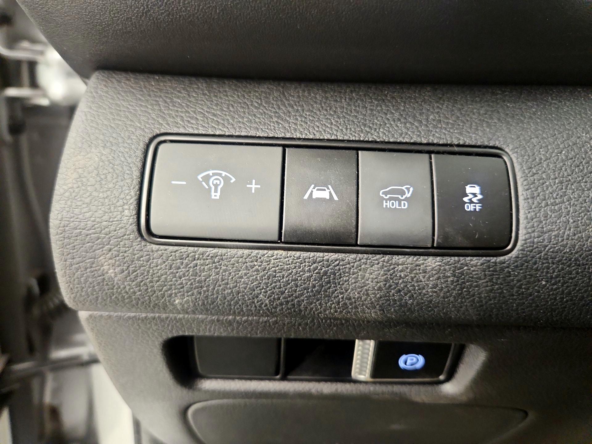 Thumbnail: 2023 Hyundai Santa Fe - 13