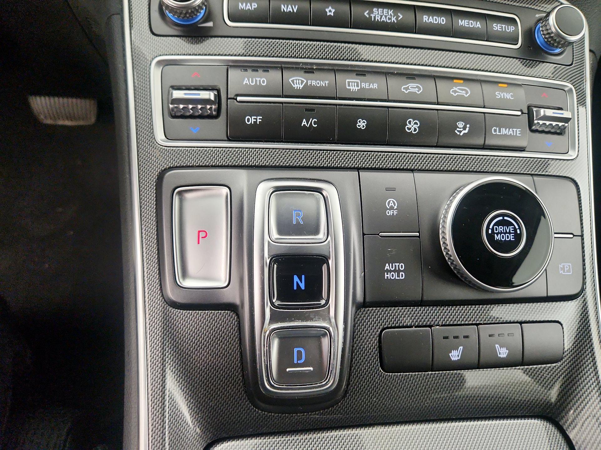 Thumbnail: 2023 Hyundai Santa Fe - 16