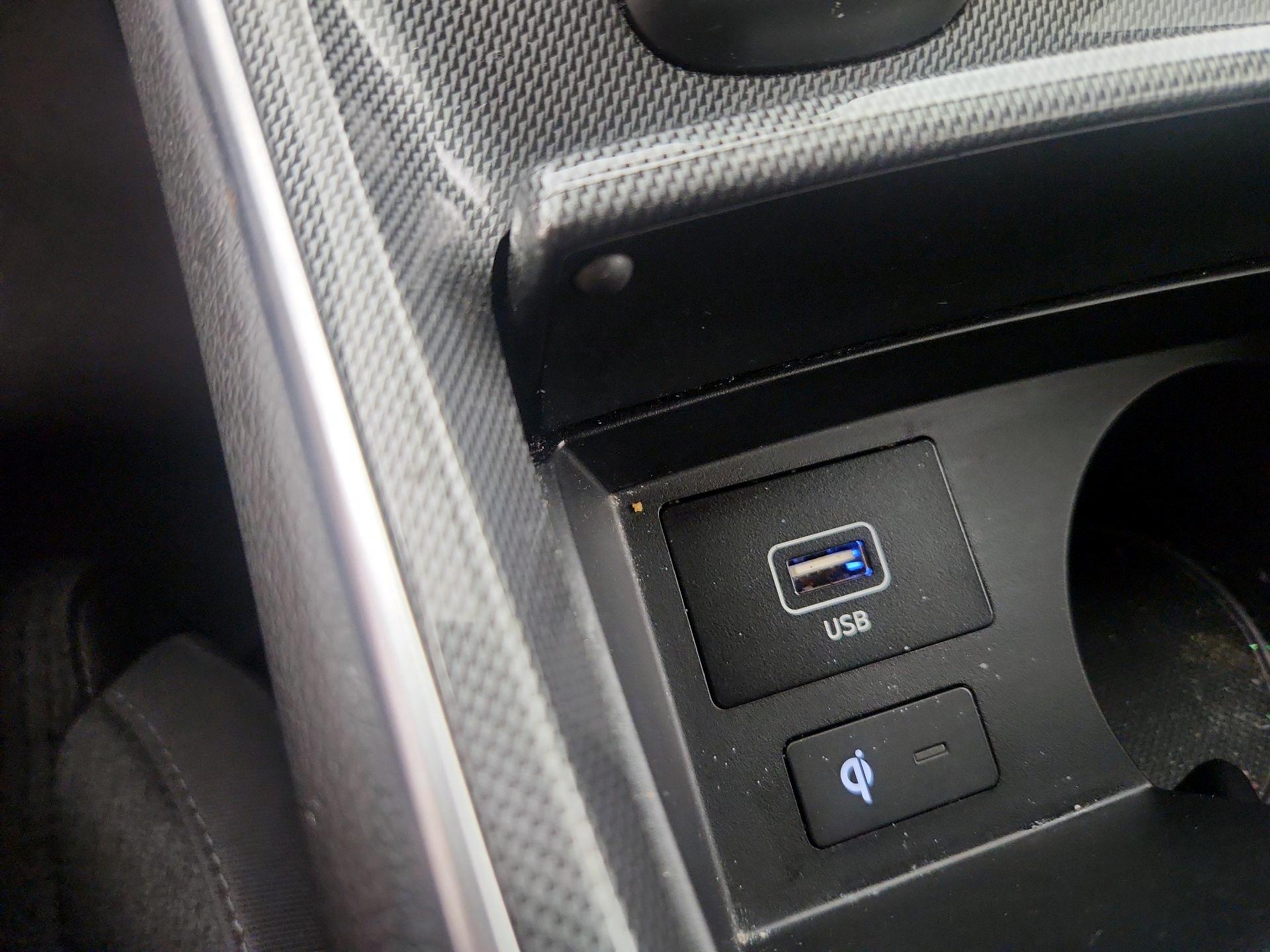 Thumbnail: 2023 Hyundai Santa Fe - 17