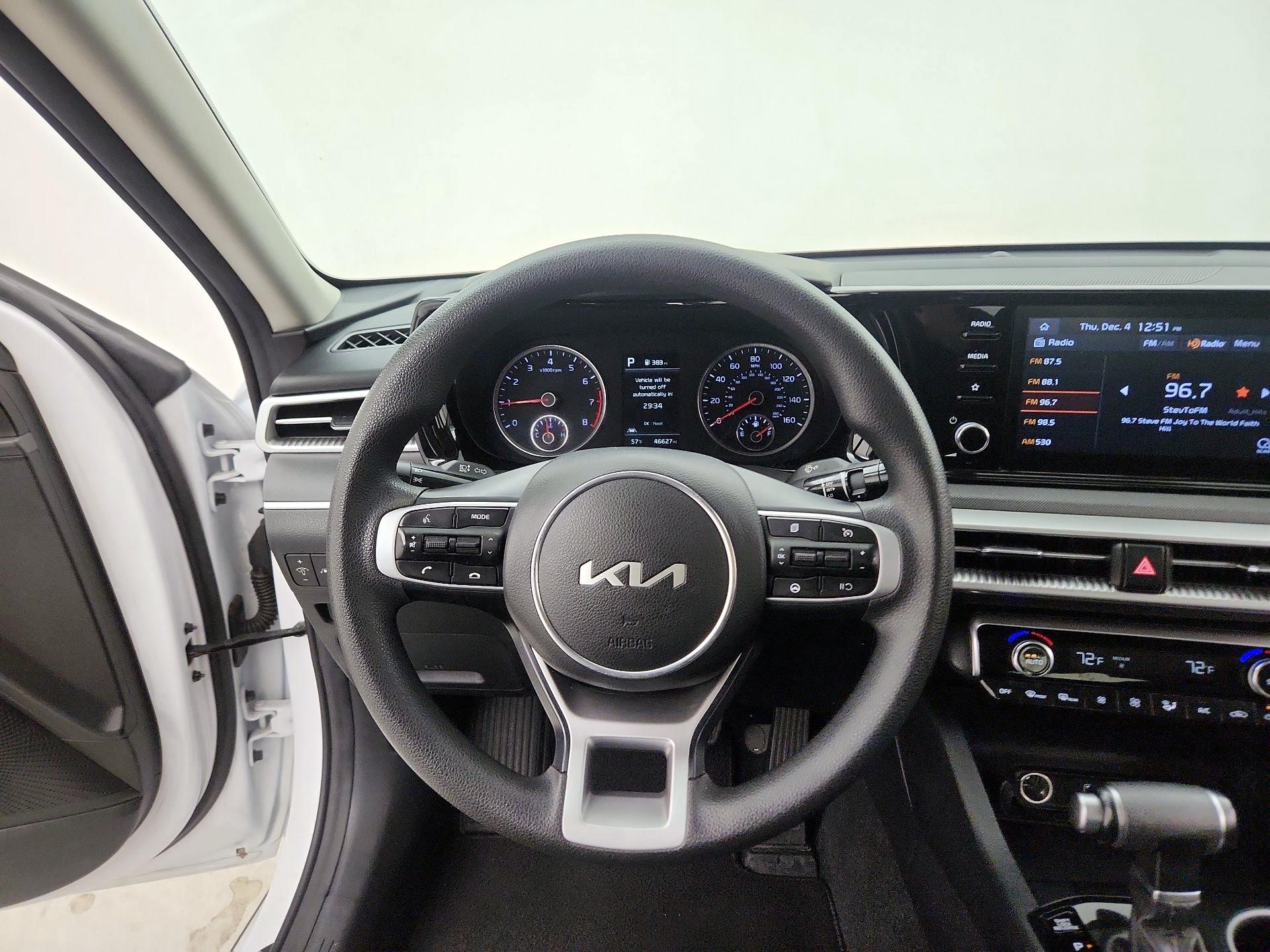 Thumbnail: 2023 Kia K5 - 10