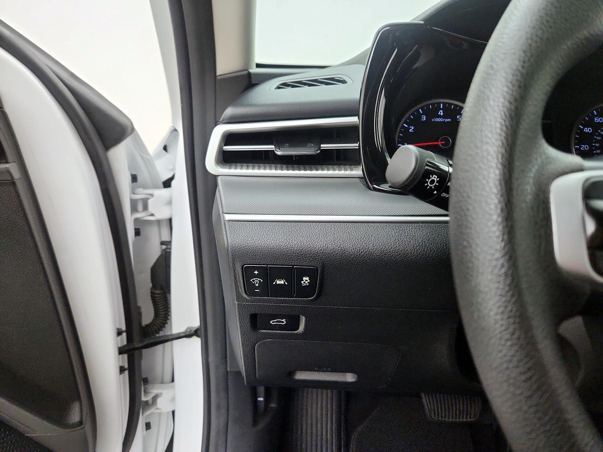 Thumbnail: 2023 Kia K5 - 13