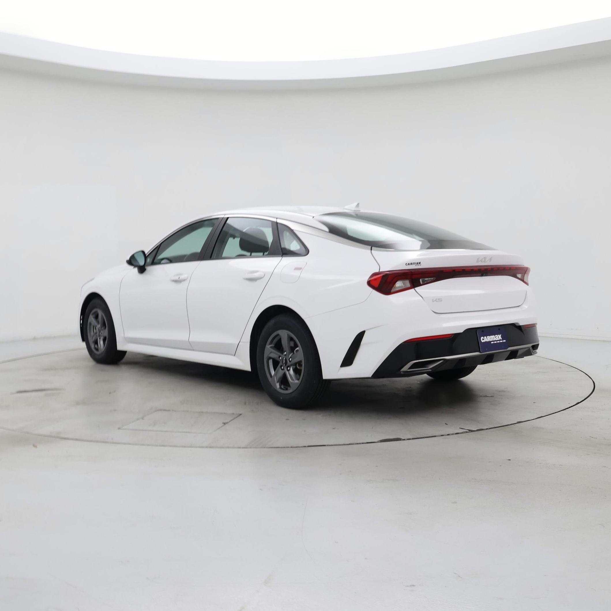 Thumbnail: 2023 Kia K5 - 2