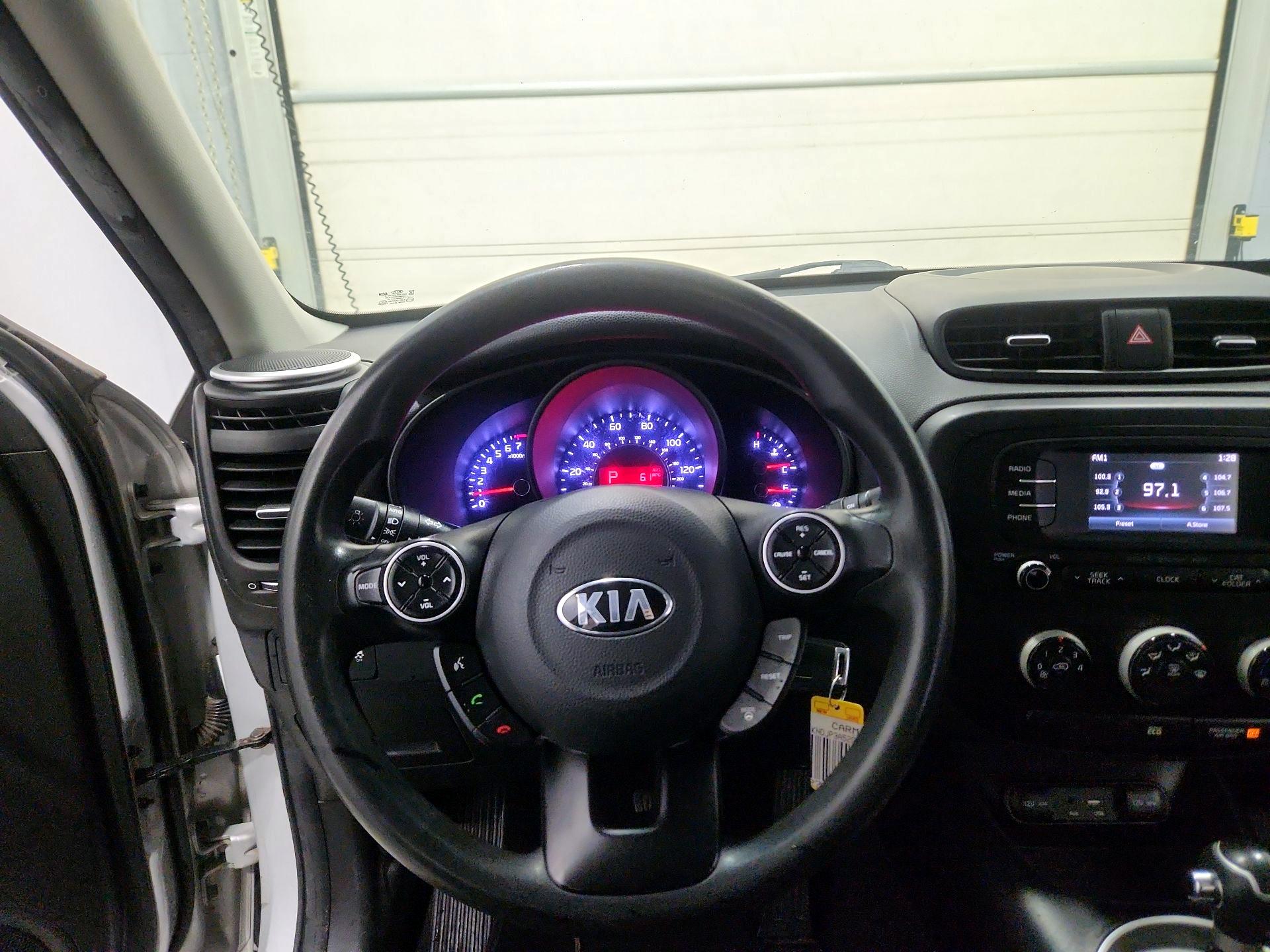 Thumbnail: 2016 Kia Soul - 10