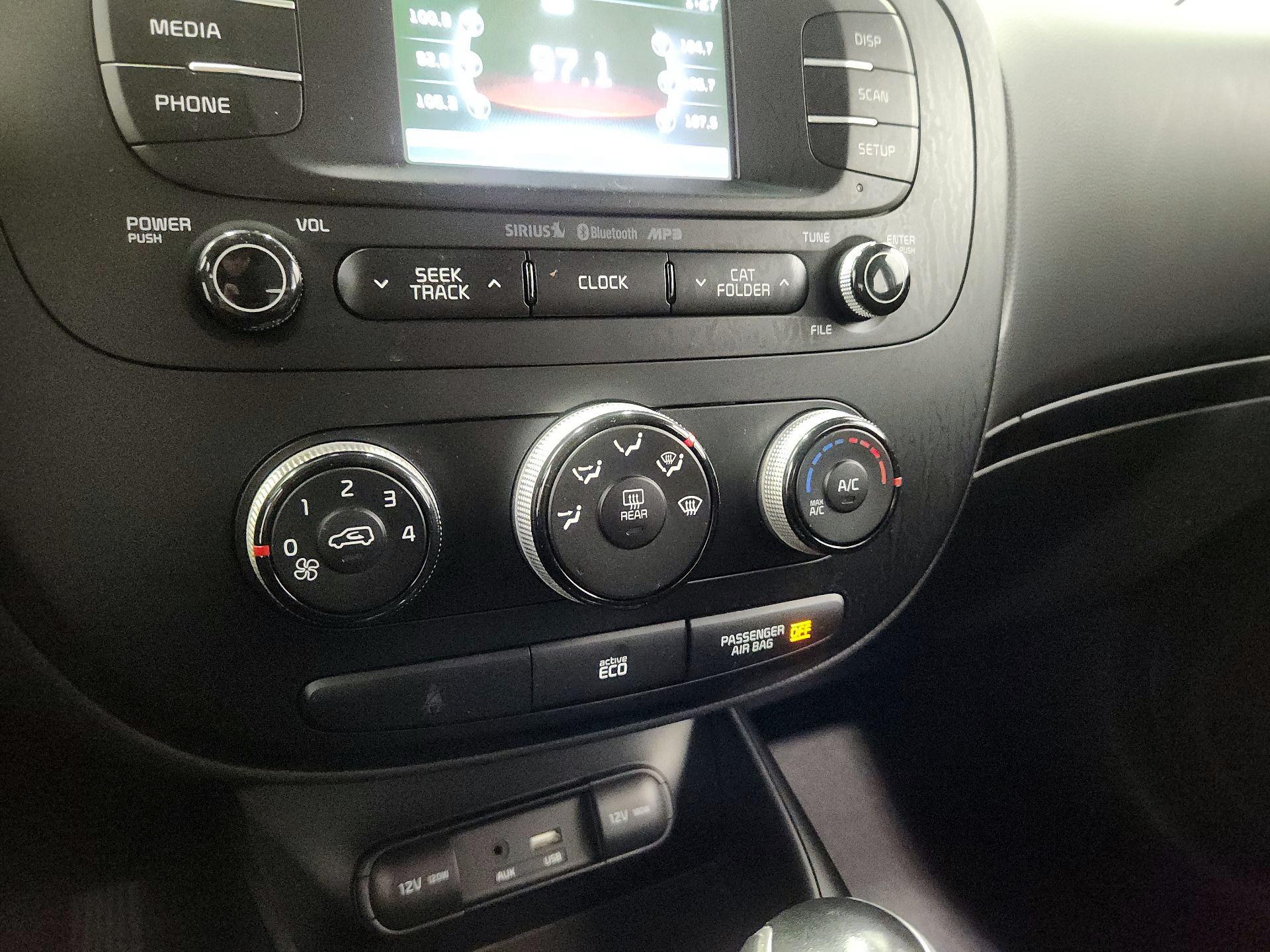 Thumbnail: 2016 Kia Soul - 16