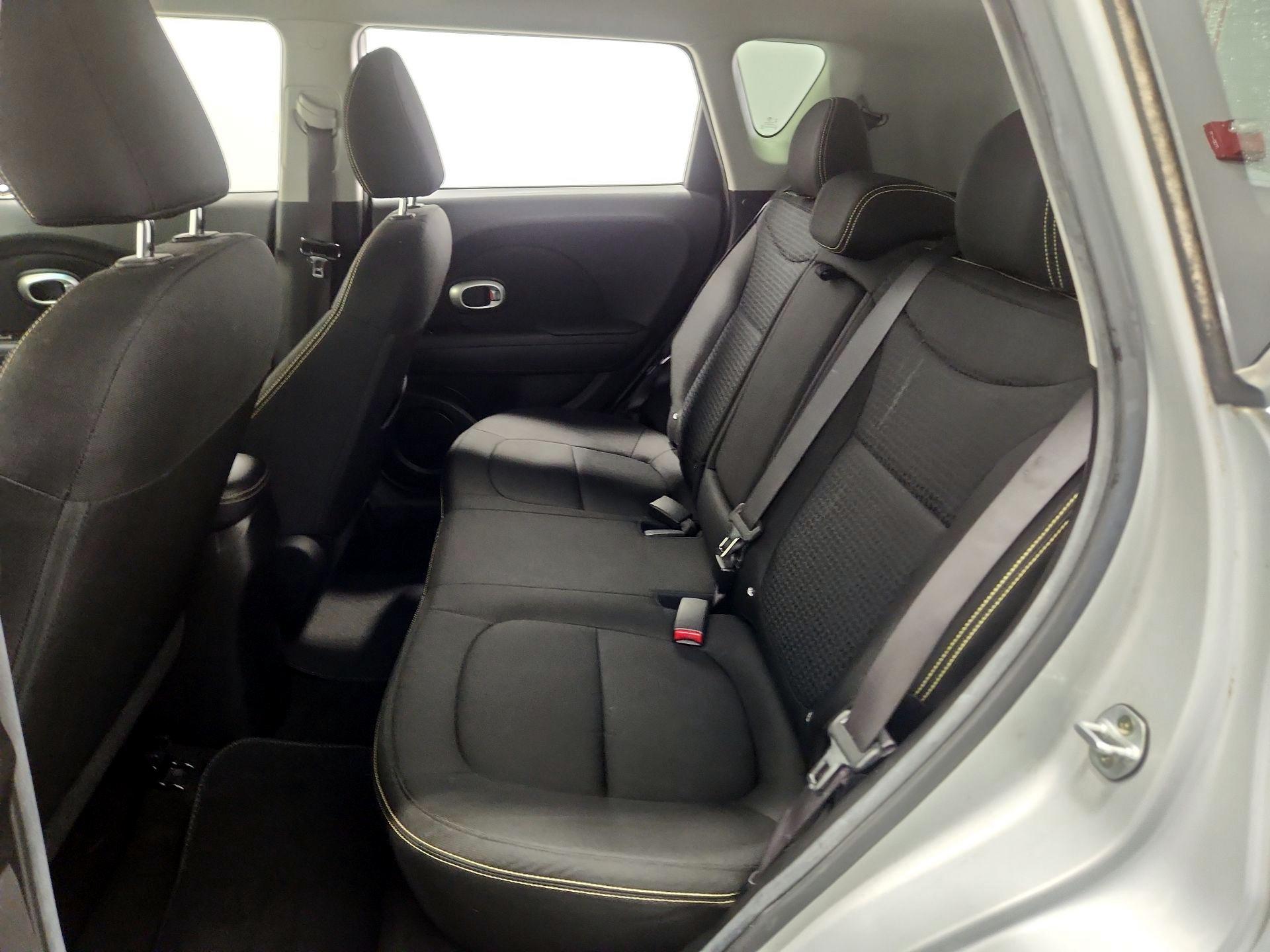 Thumbnail: 2016 Kia Soul - 19