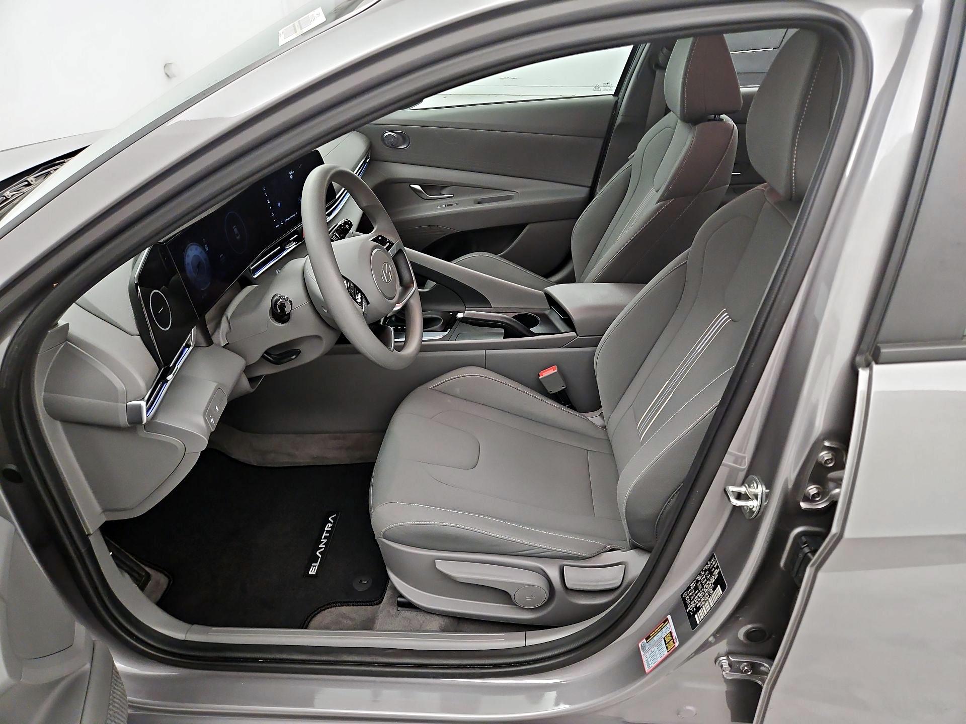 Thumbnail: 2024 Hyundai Elantra - 11