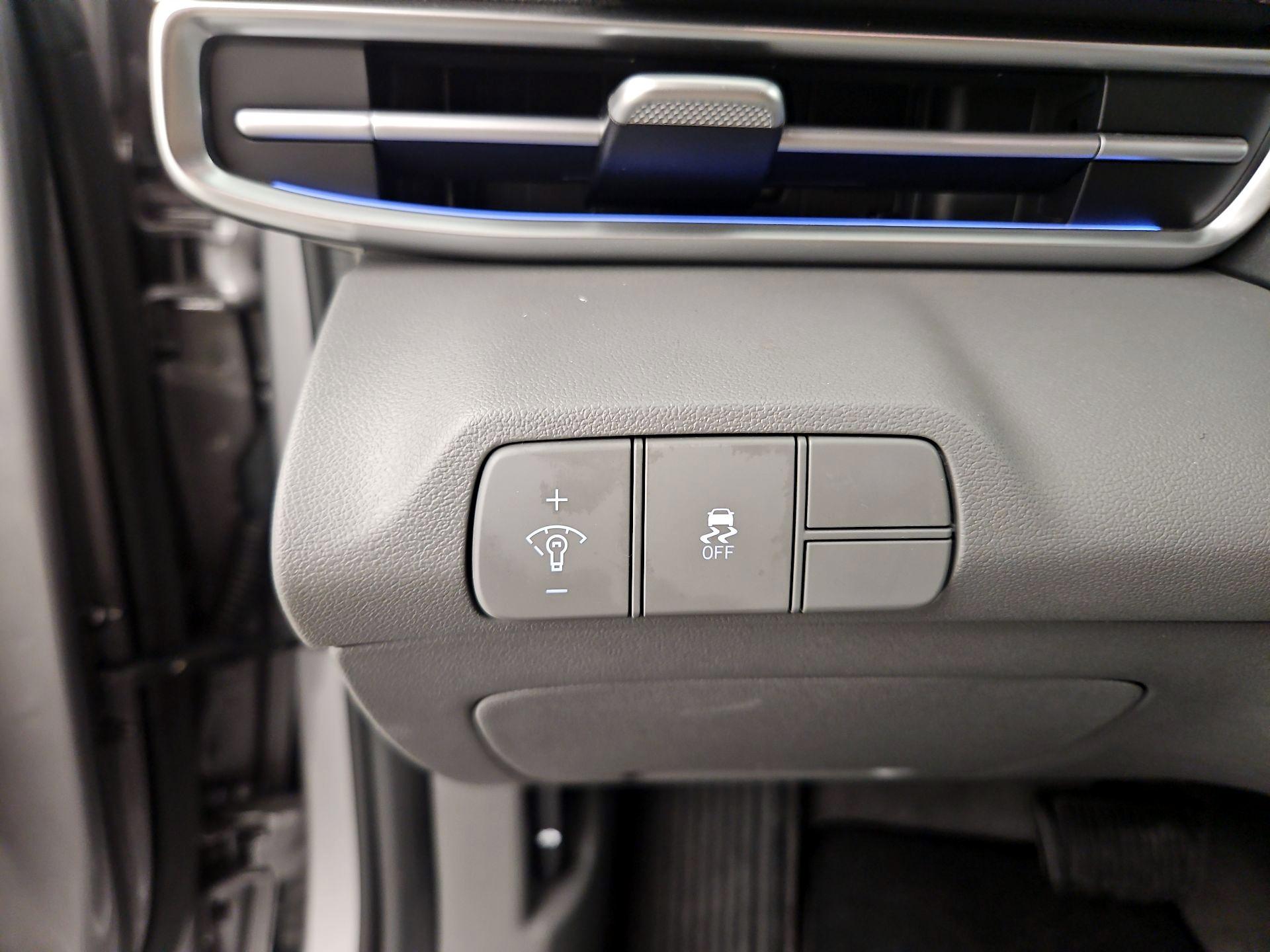 Thumbnail: 2024 Hyundai Elantra - 13