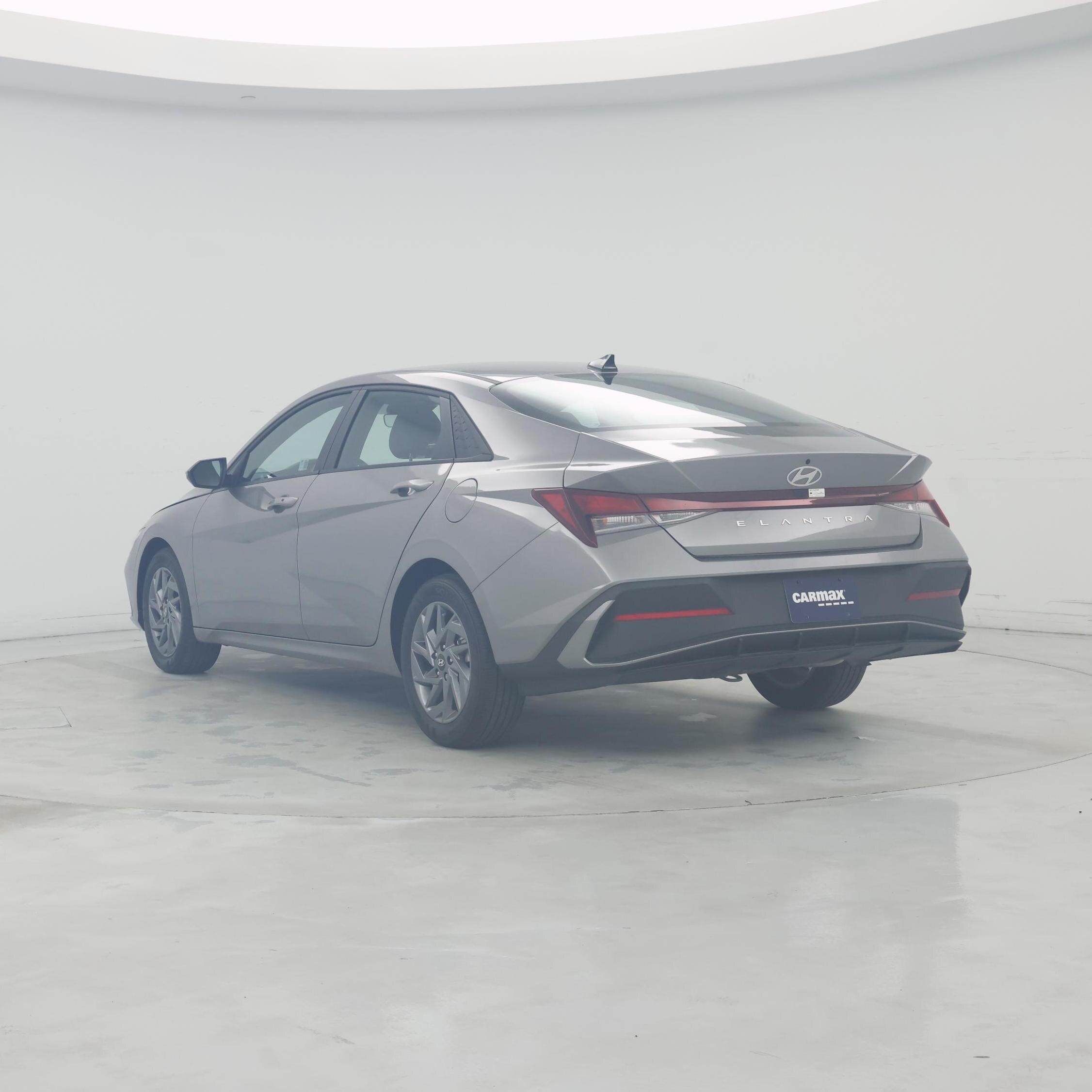 Thumbnail: 2024 Hyundai Elantra - 2