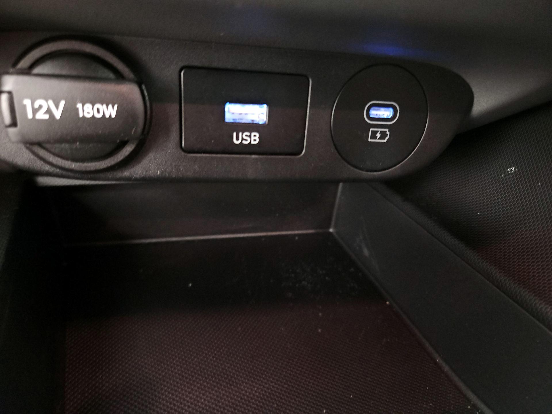 Thumbnail: 2024 Hyundai Elantra - 19