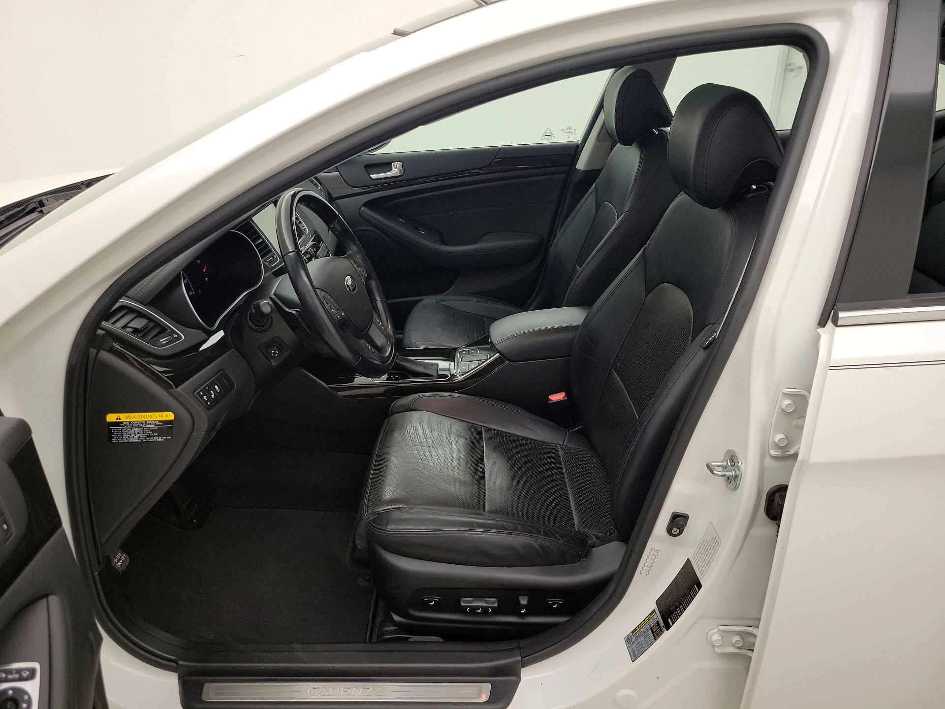 Thumbnail: 2016 Kia Cadenza - 11