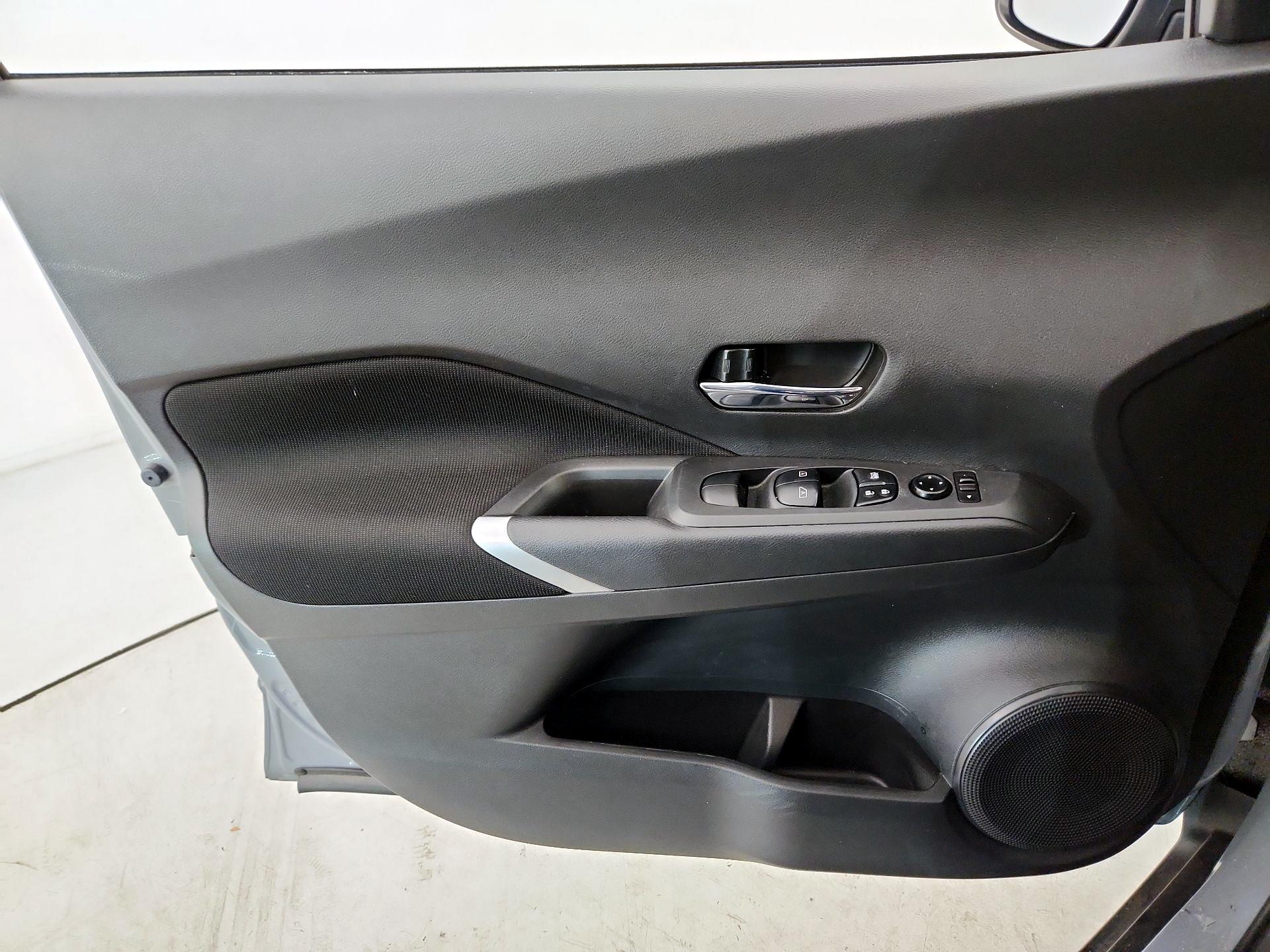 Thumbnail: 2022 Nissan Kicks - 12