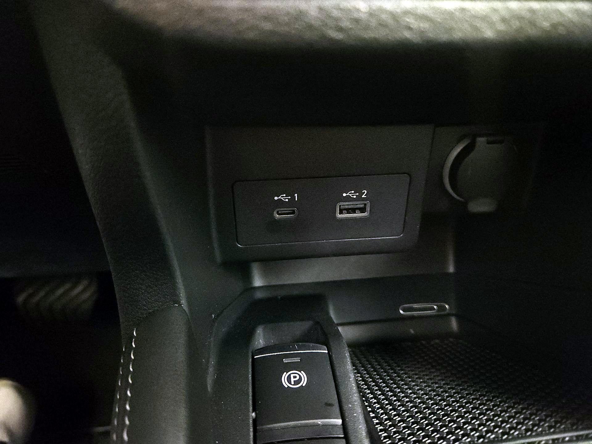 Thumbnail: 2022 Nissan Kicks - 17