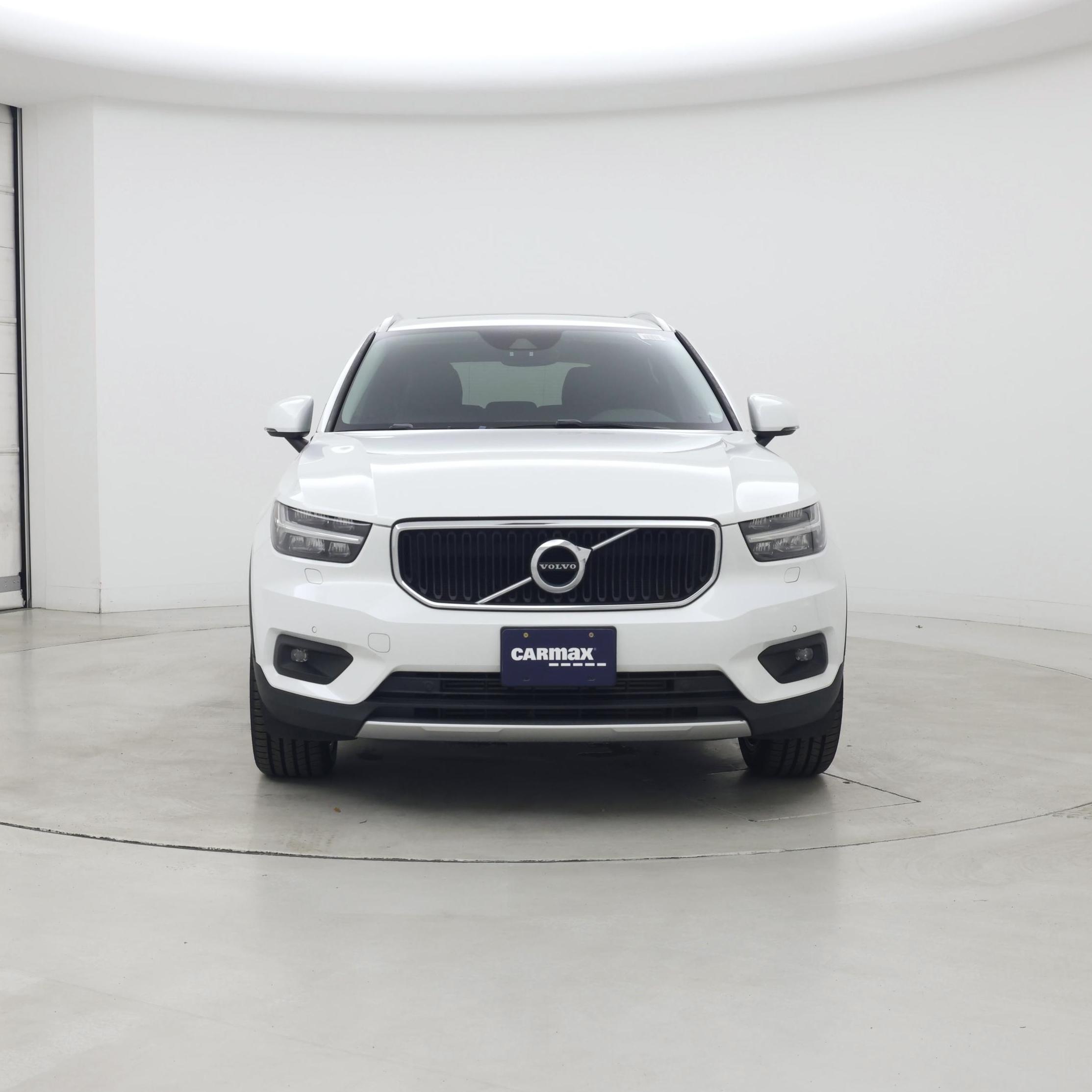Thumbnail: 2022 Volvo XC40 - 5