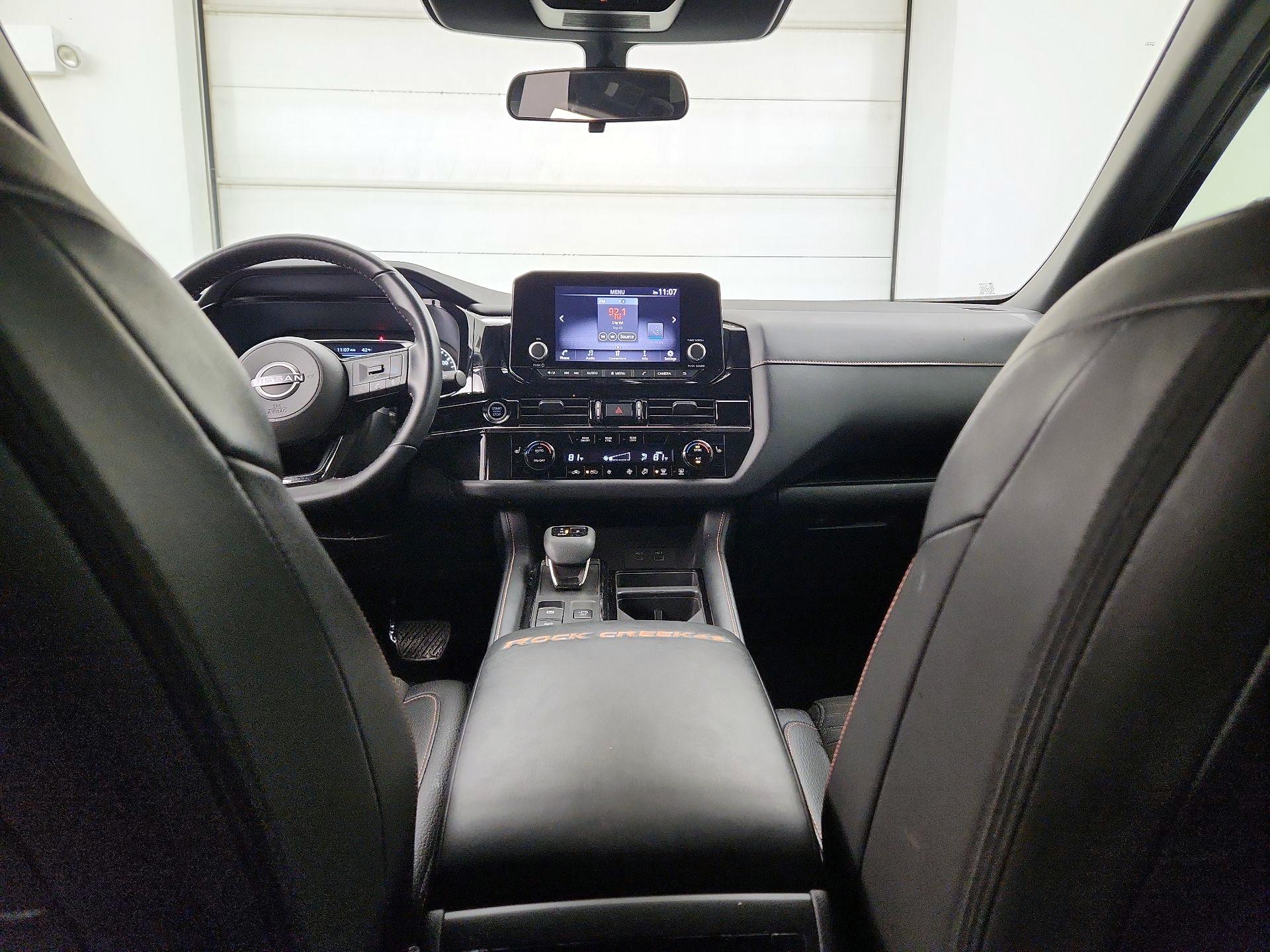 Thumbnail: 2023 Nissan Pathfinder - 9