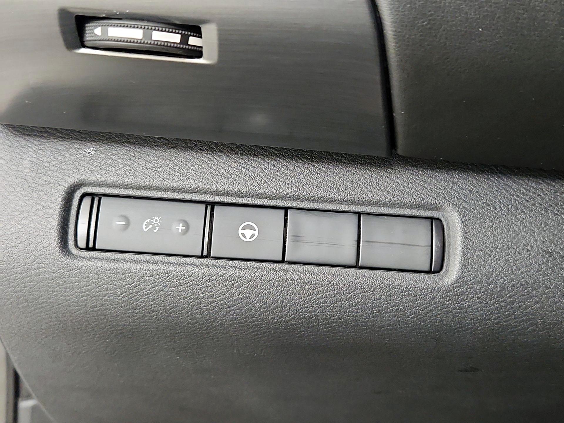 Thumbnail: 2023 Nissan Pathfinder - 13