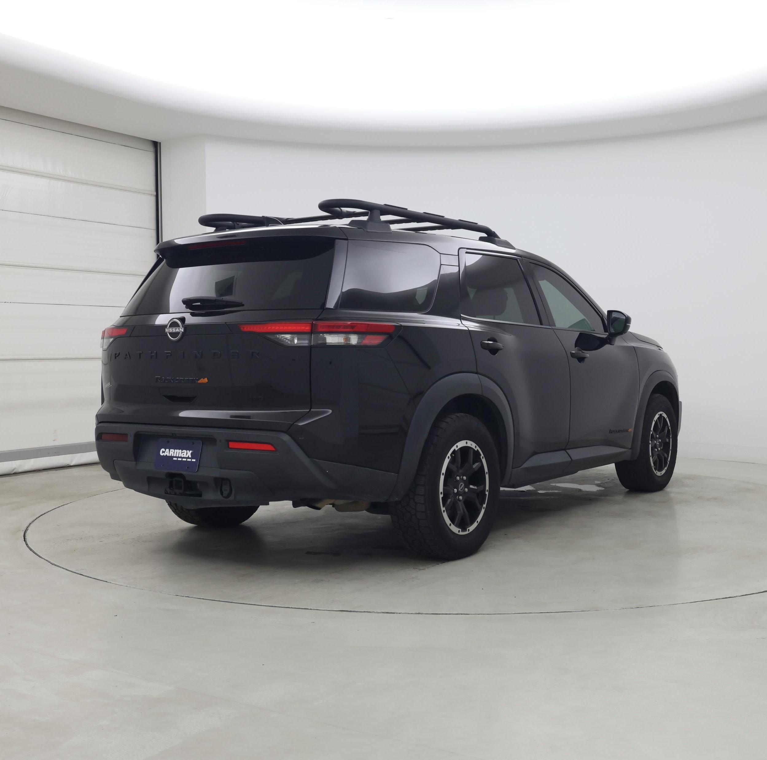 Thumbnail: 2023 Nissan Pathfinder - 8