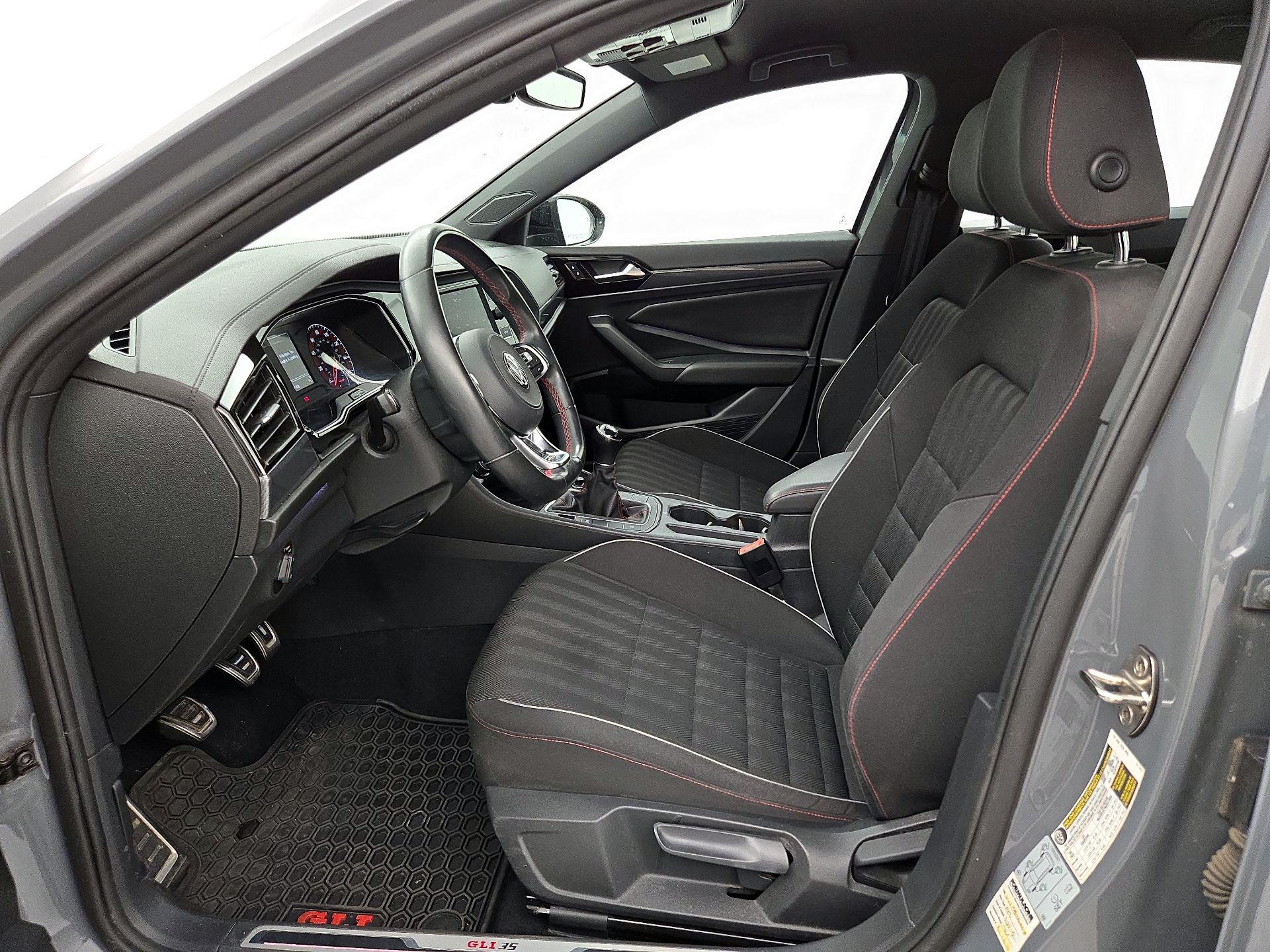 Thumbnail: 2019 Volkswagen Jetta - 11