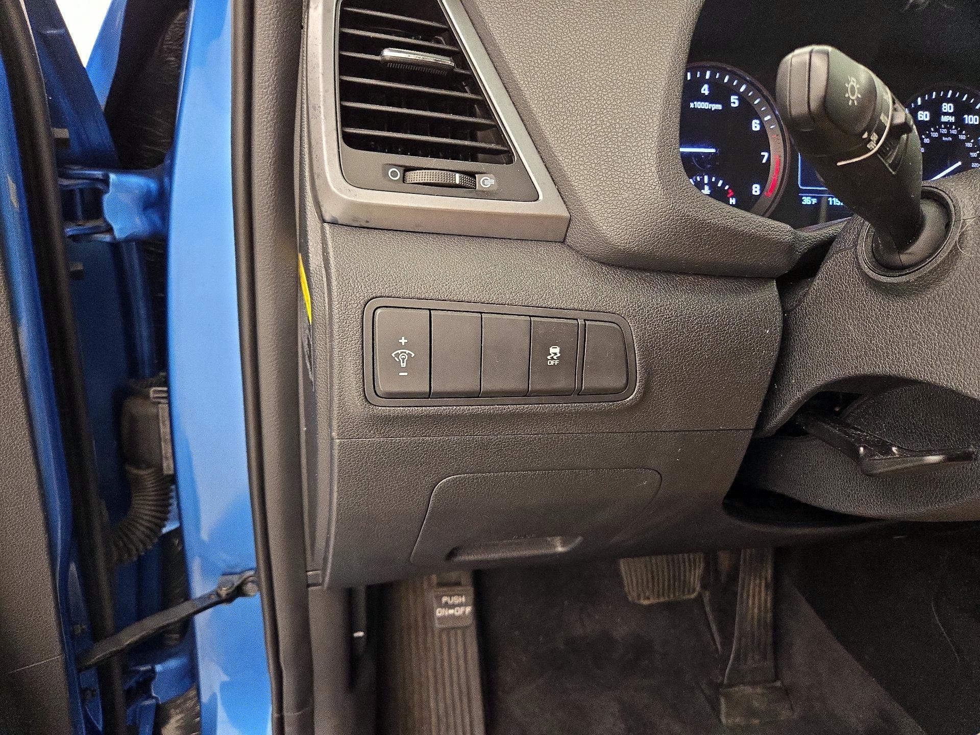 Thumbnail: 2016 Hyundai Tucson - 13