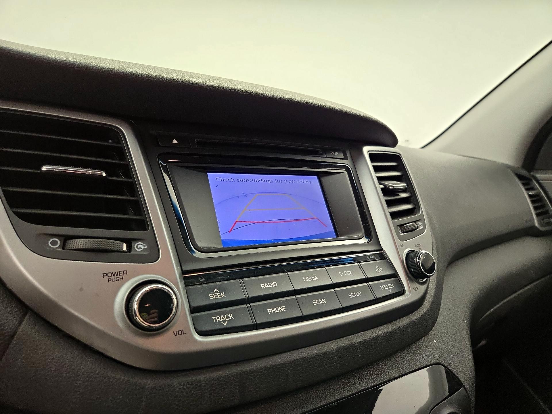 Thumbnail: 2016 Hyundai Tucson - 14